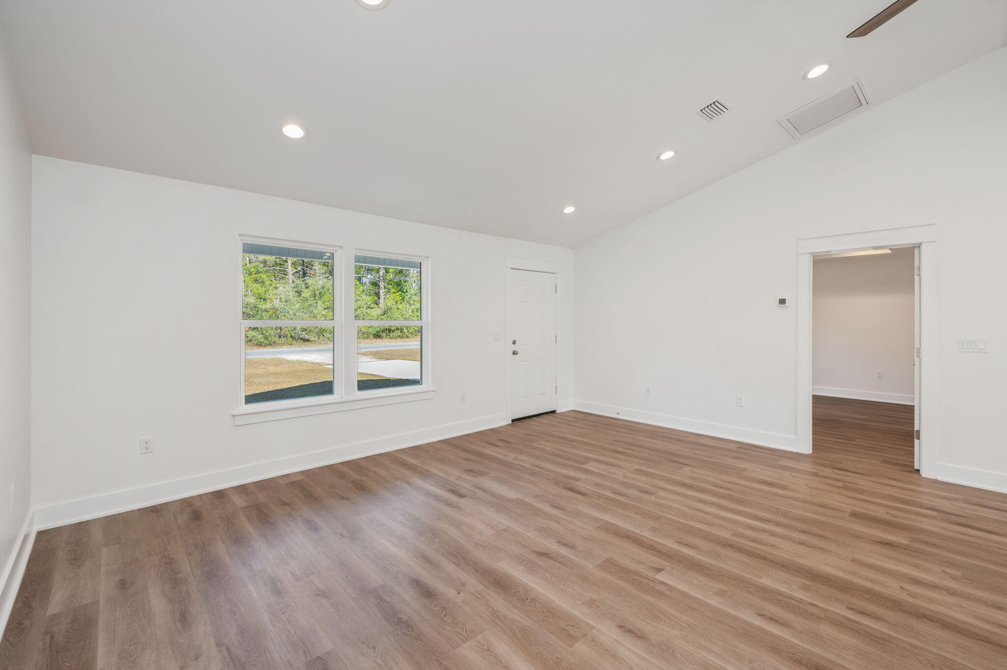 OAKWOOD HILLS UNIT 3 - Residential Lease