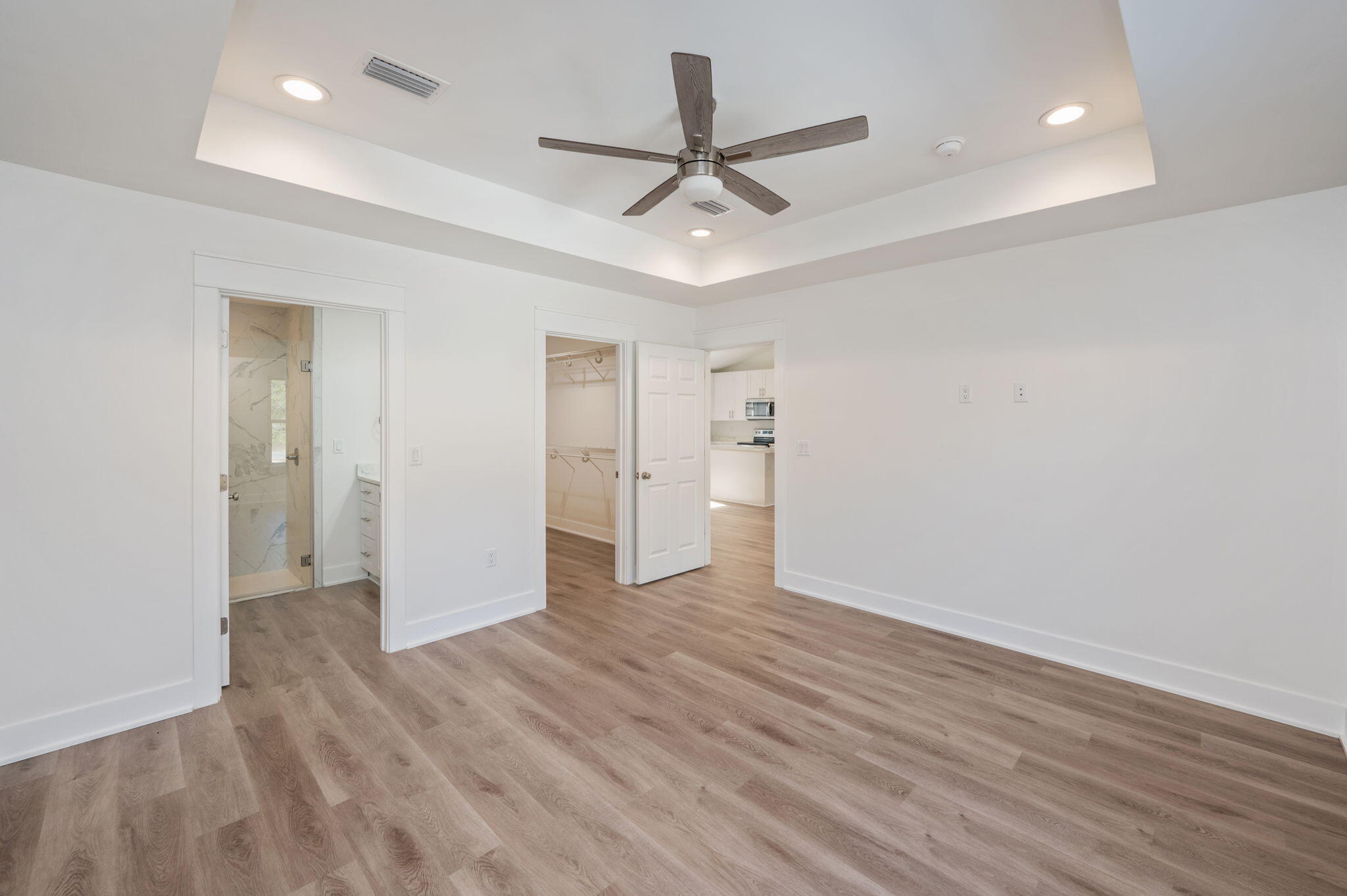 OAKWOOD HILLS UNIT 3 - Residential Lease