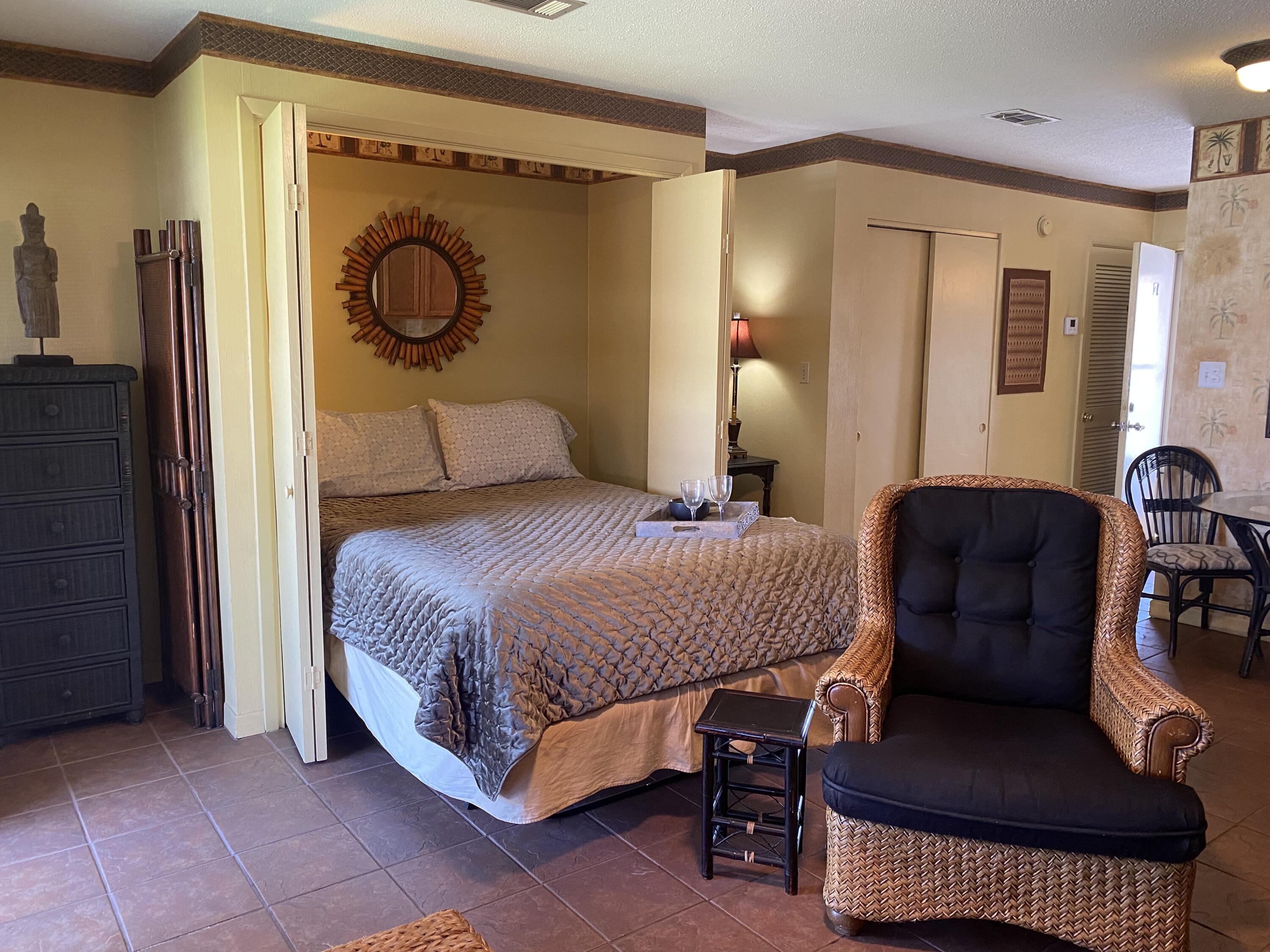 Sandpiper Cove Condominiums - Residential