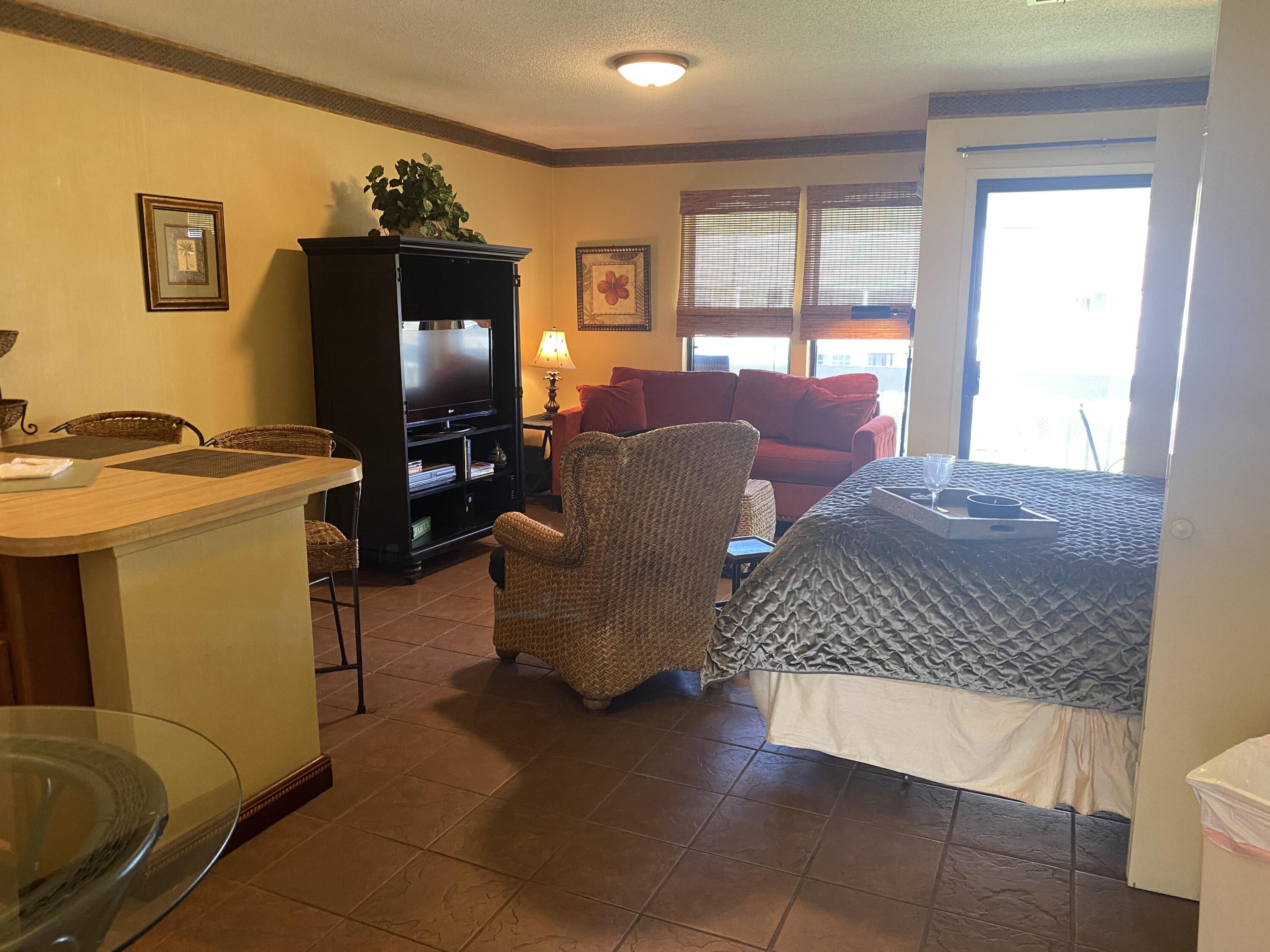 Sandpiper Cove Condominiums - Residential