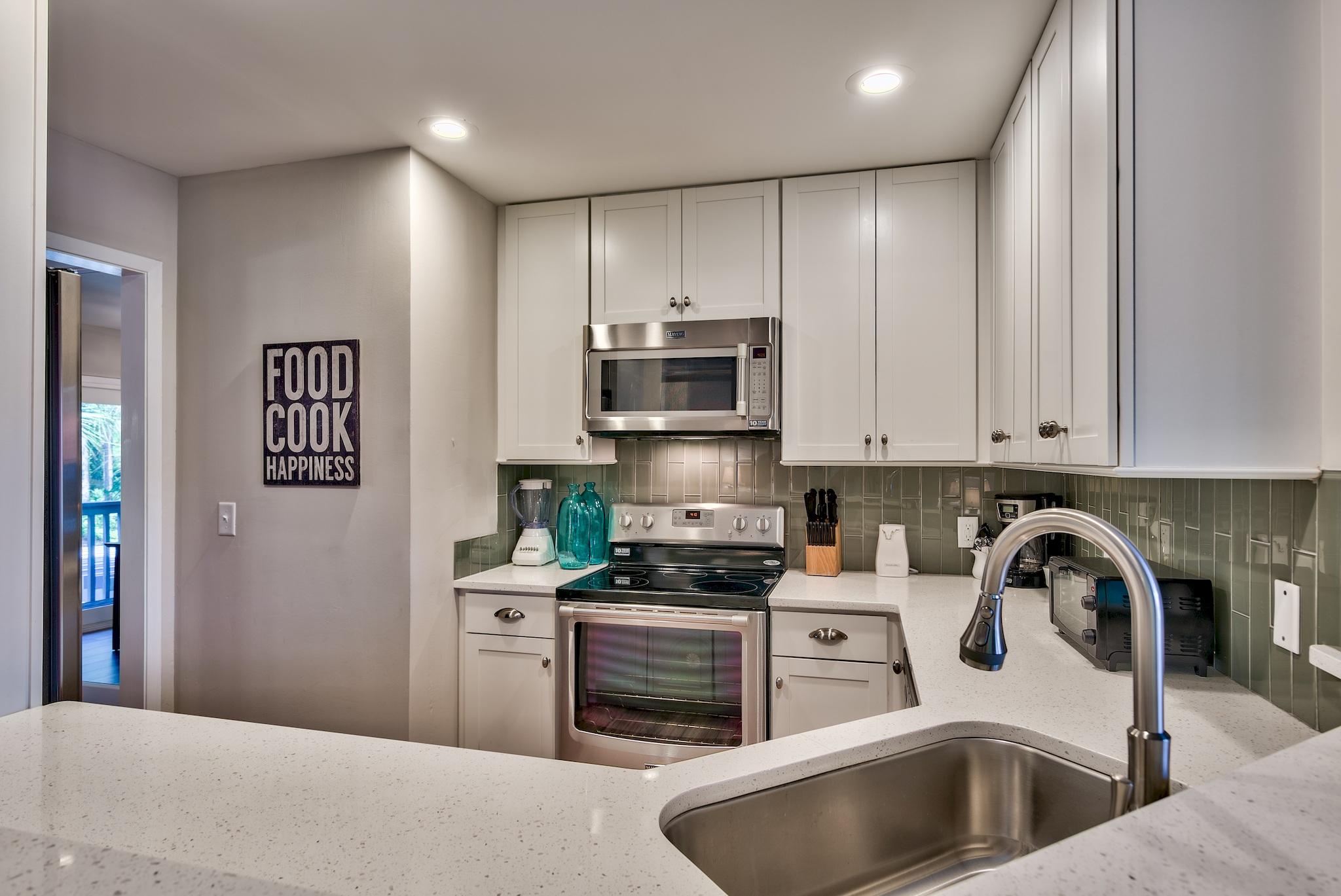 TOPS'L TENNIS VILLAGE - Residential