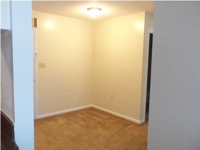FAIR OAKS VILLAGE CONDO - Residential Lease