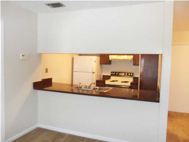 FAIR OAKS VILLAGE CONDO - Residential Lease