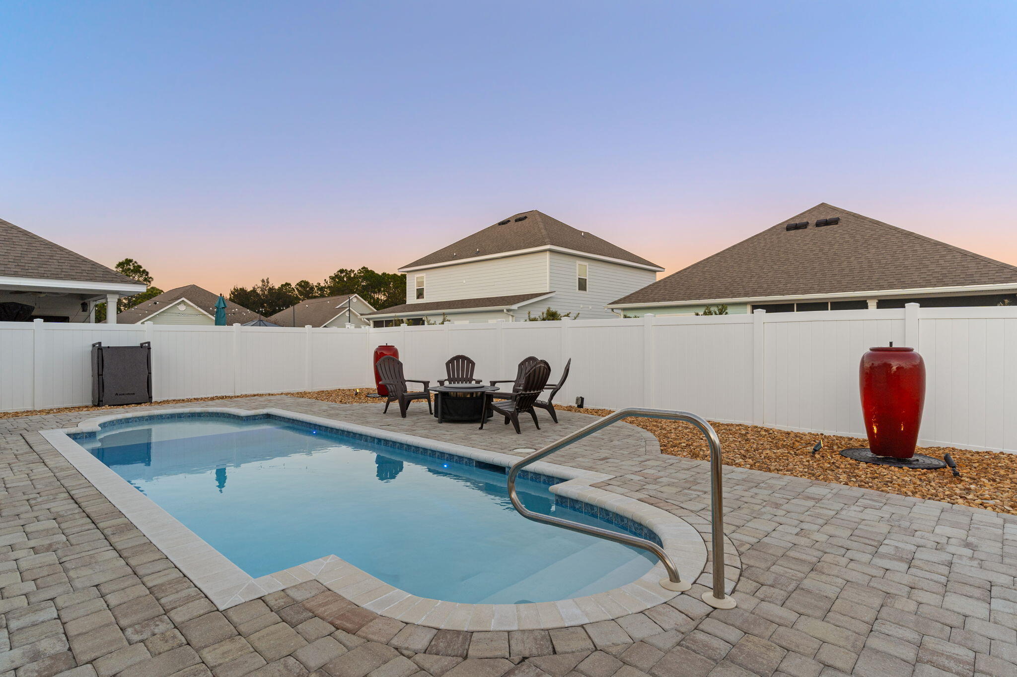 STONEGATE - Residential