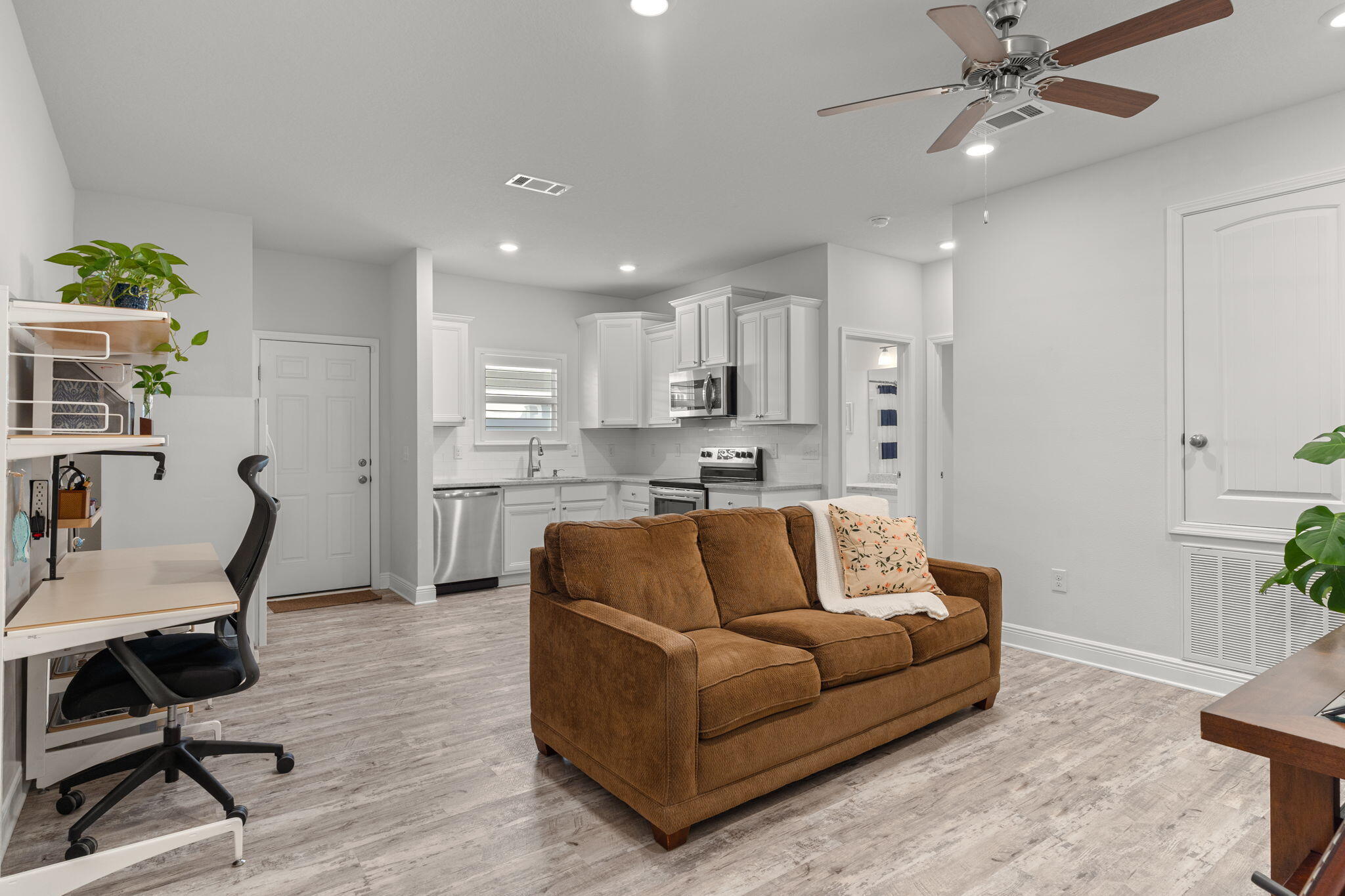 STONEGATE - Residential