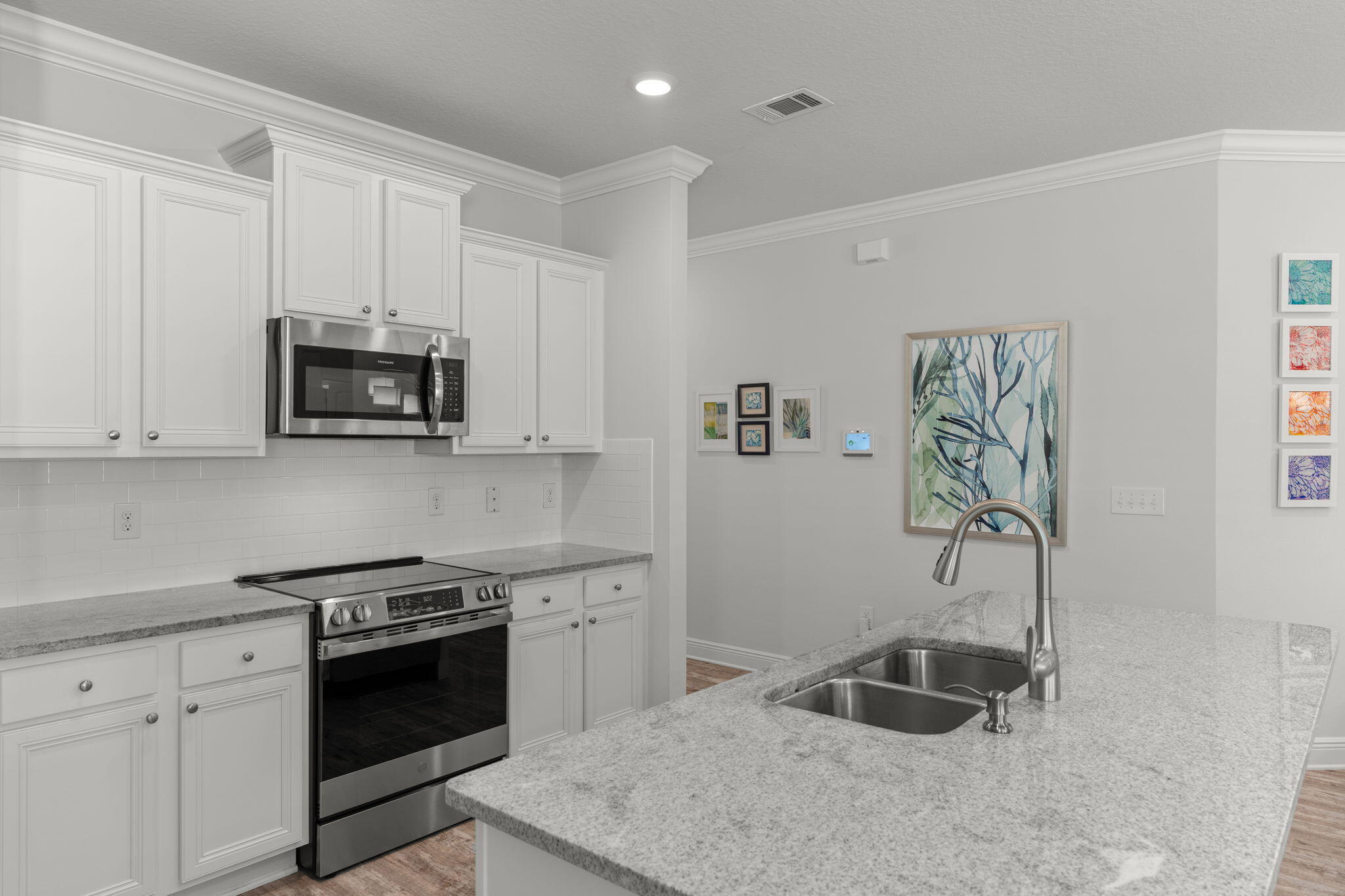 STONEGATE - Residential