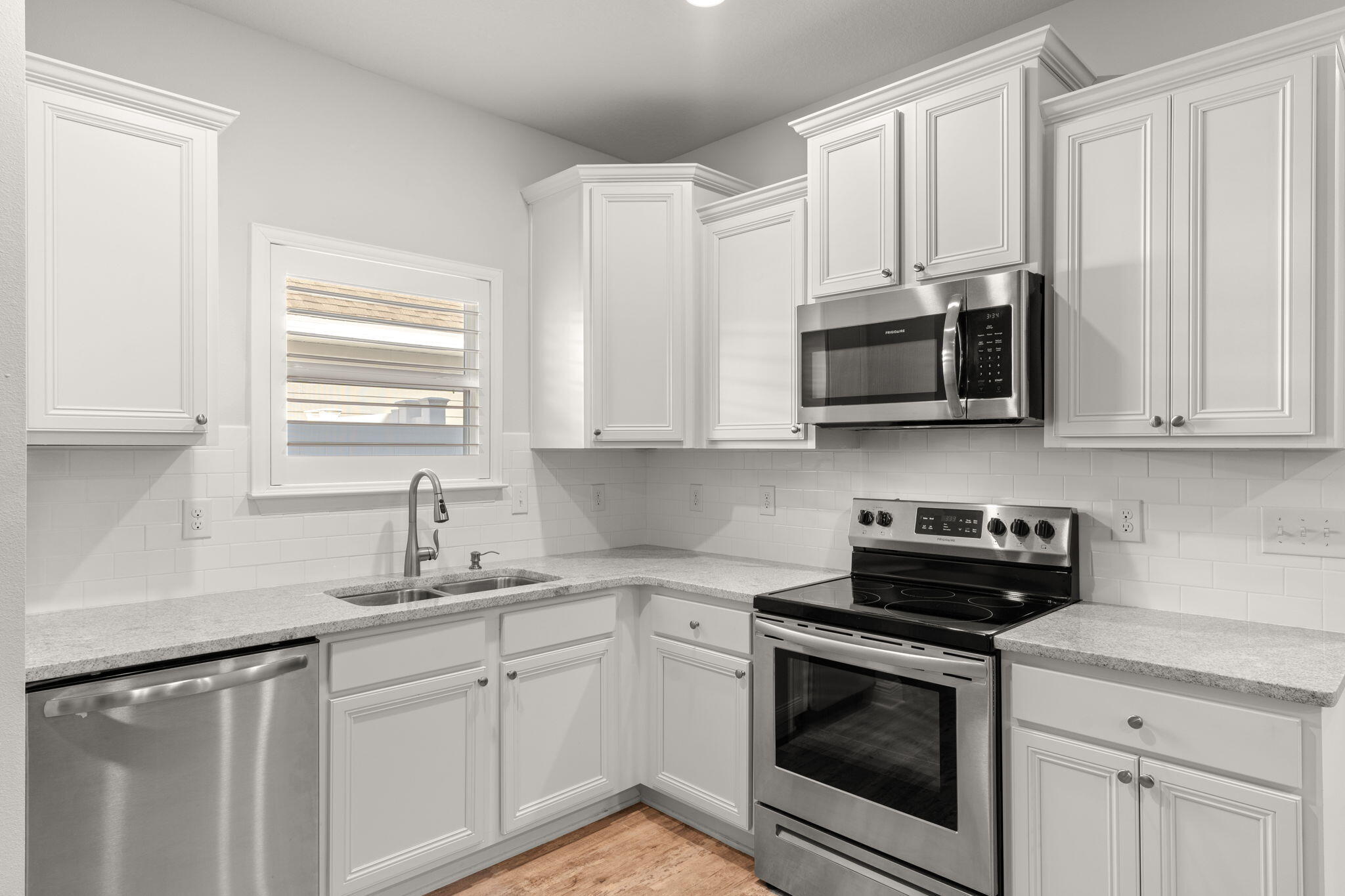 STONEGATE - Residential