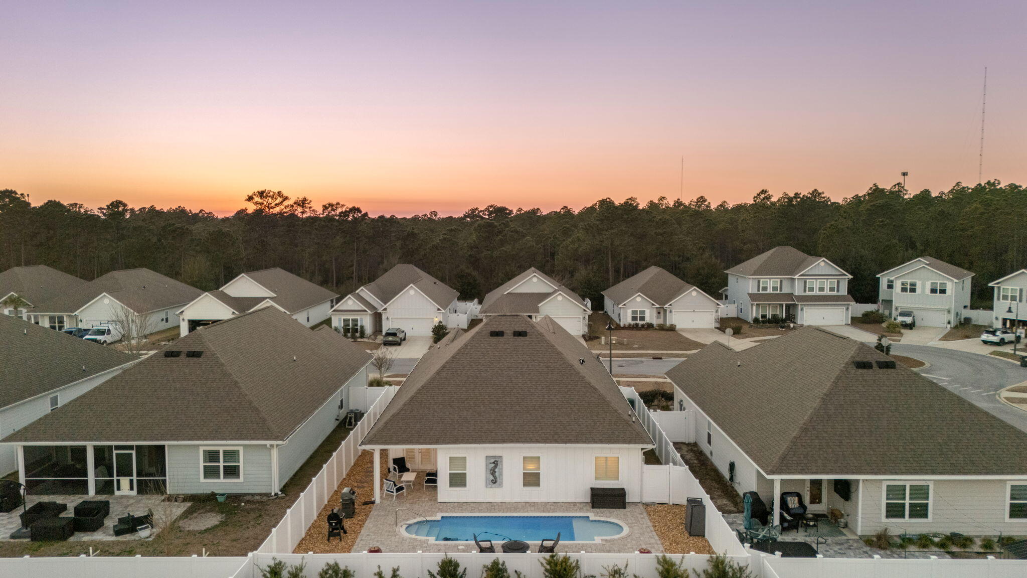 STONEGATE - Residential