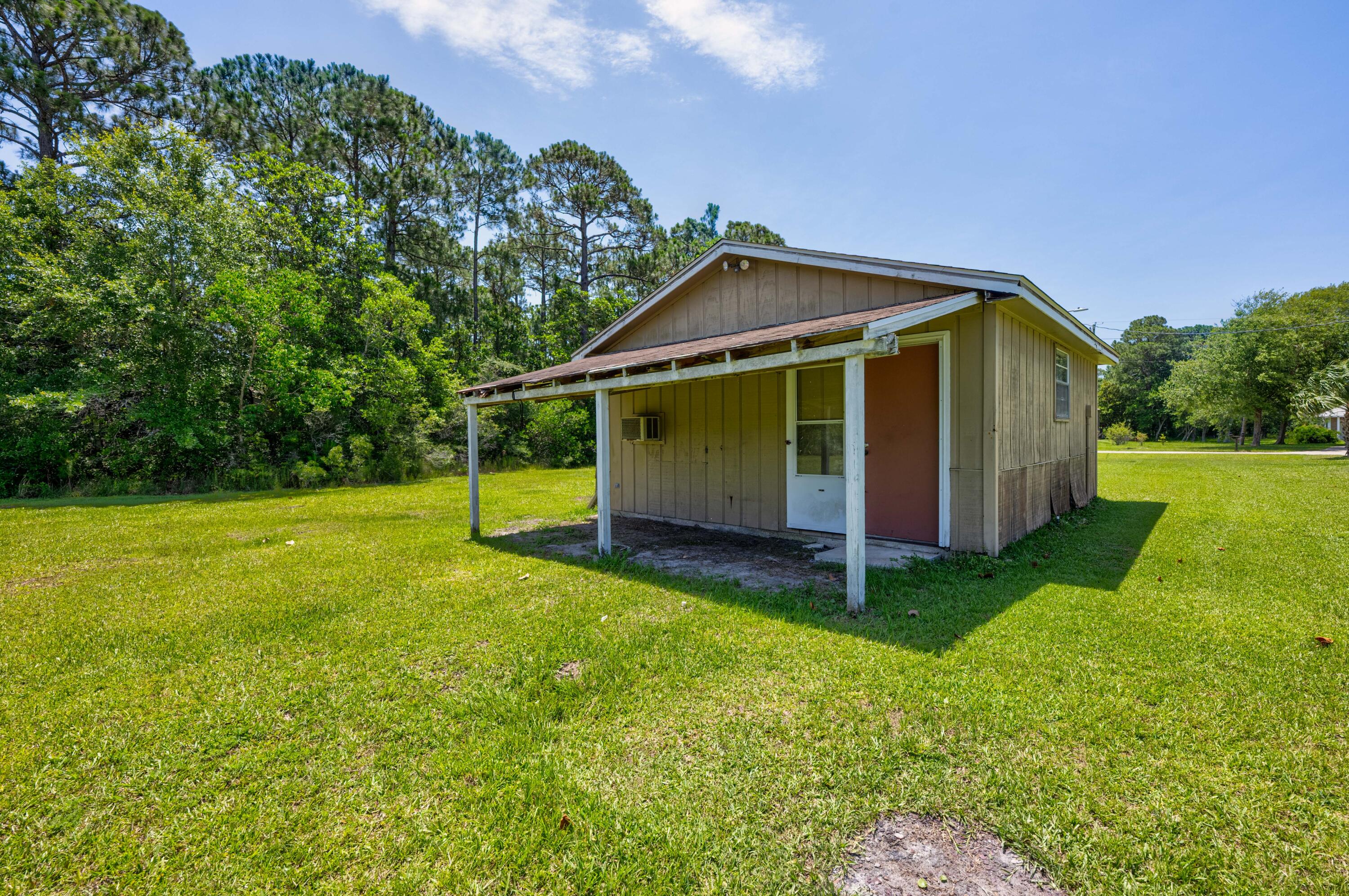 TRADEWINDS - Residential