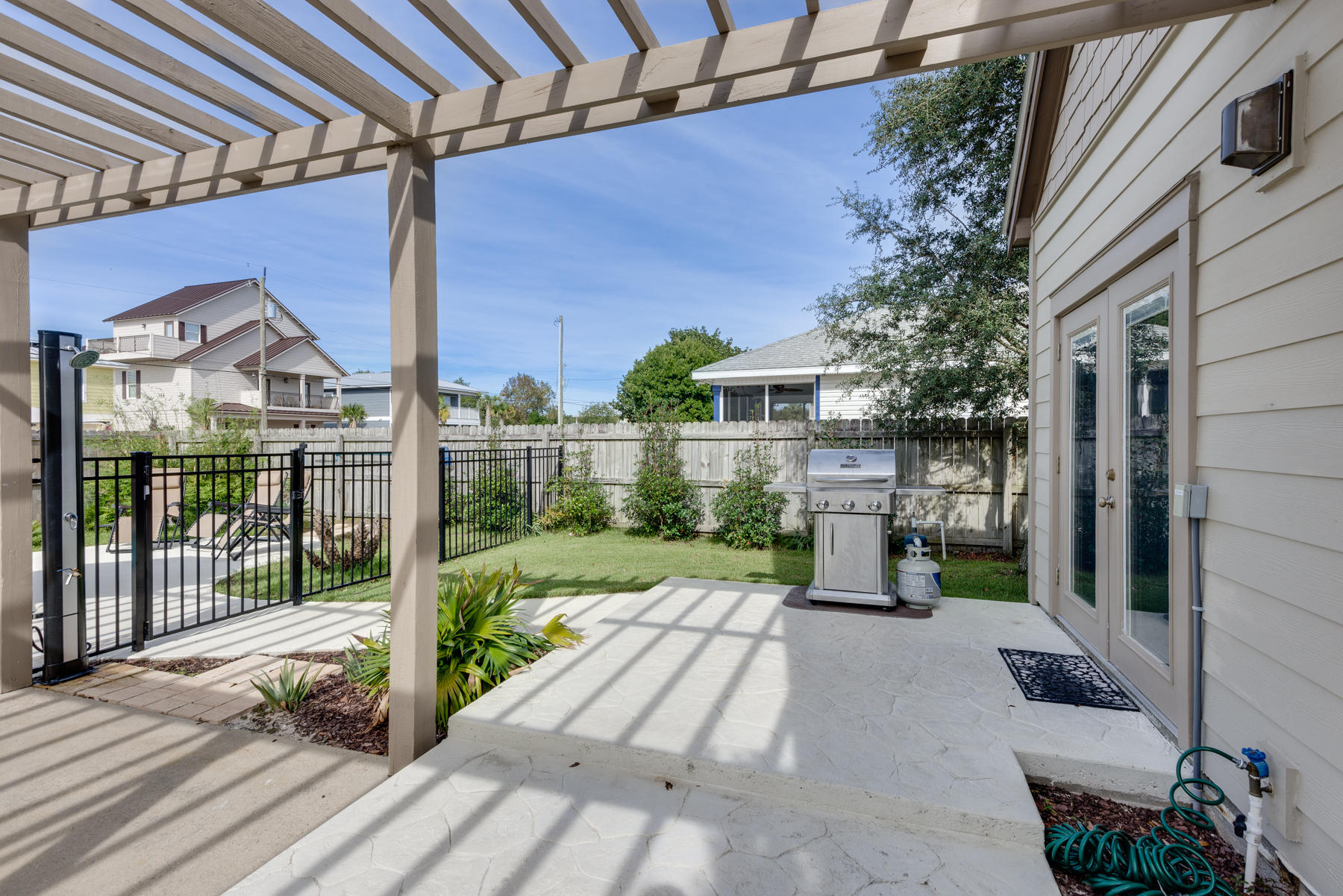 CRYSTAL BEACH - Residential