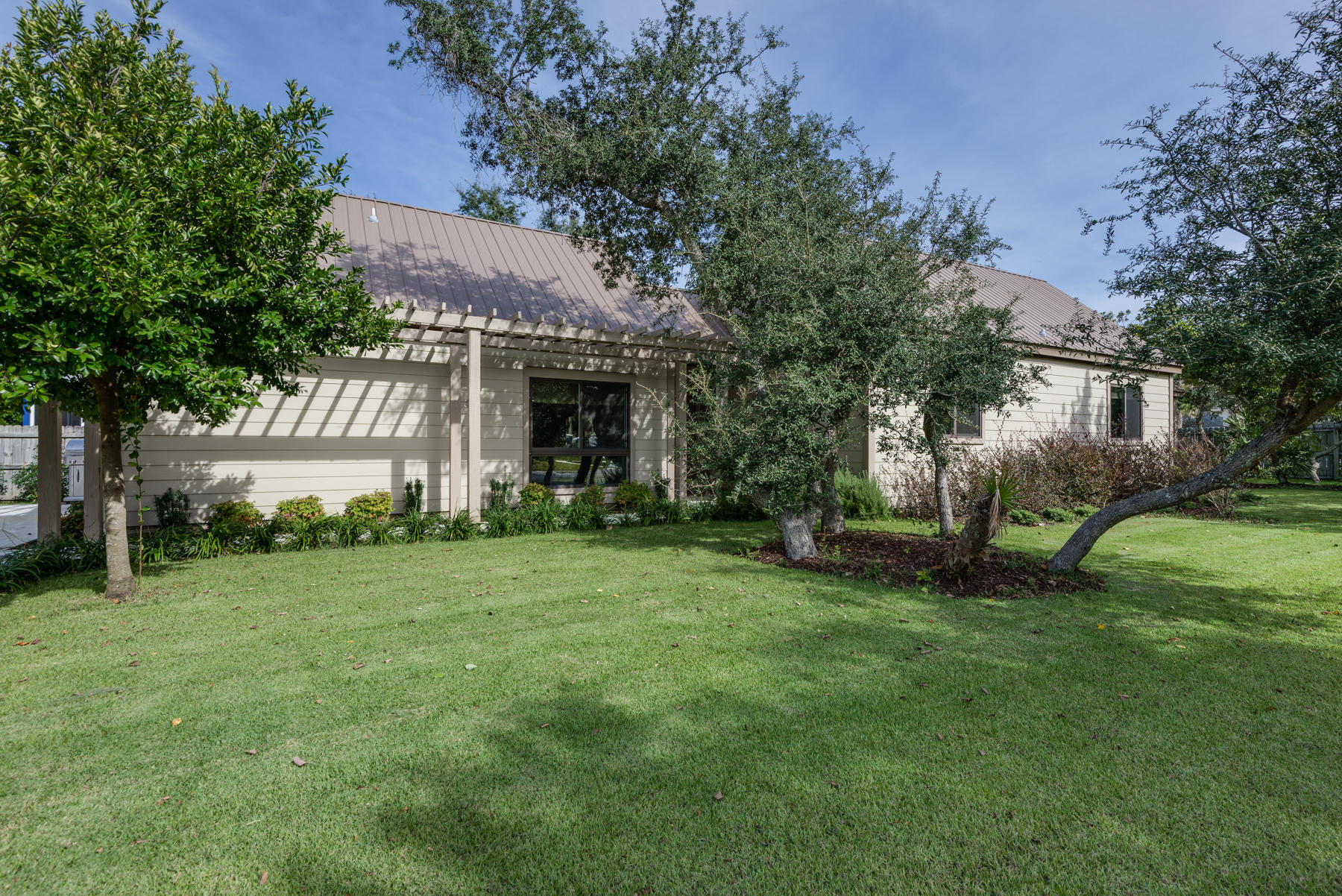 CRYSTAL BEACH - Residential