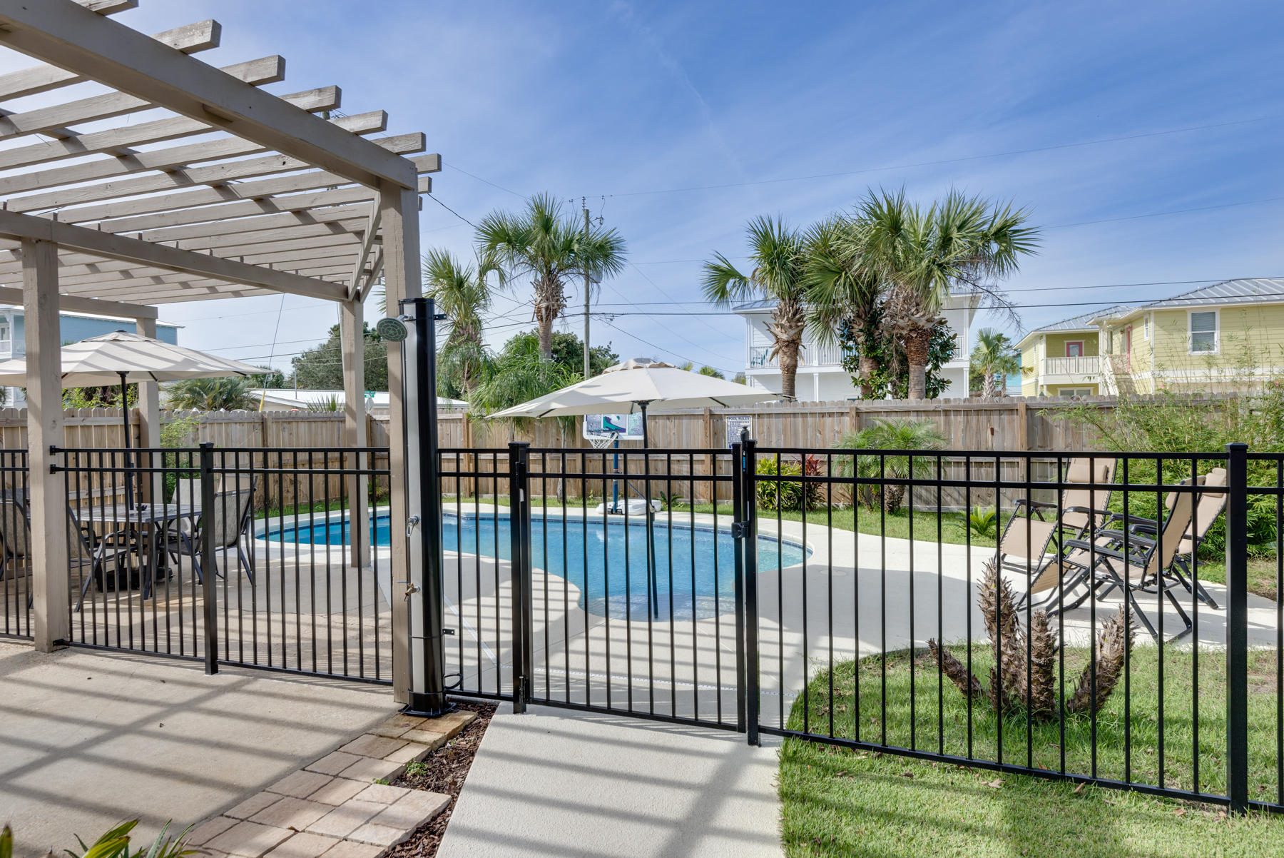 CRYSTAL BEACH - Residential