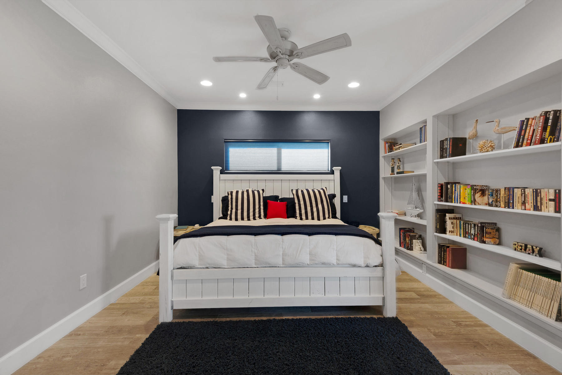 CRYSTAL BEACH - Residential