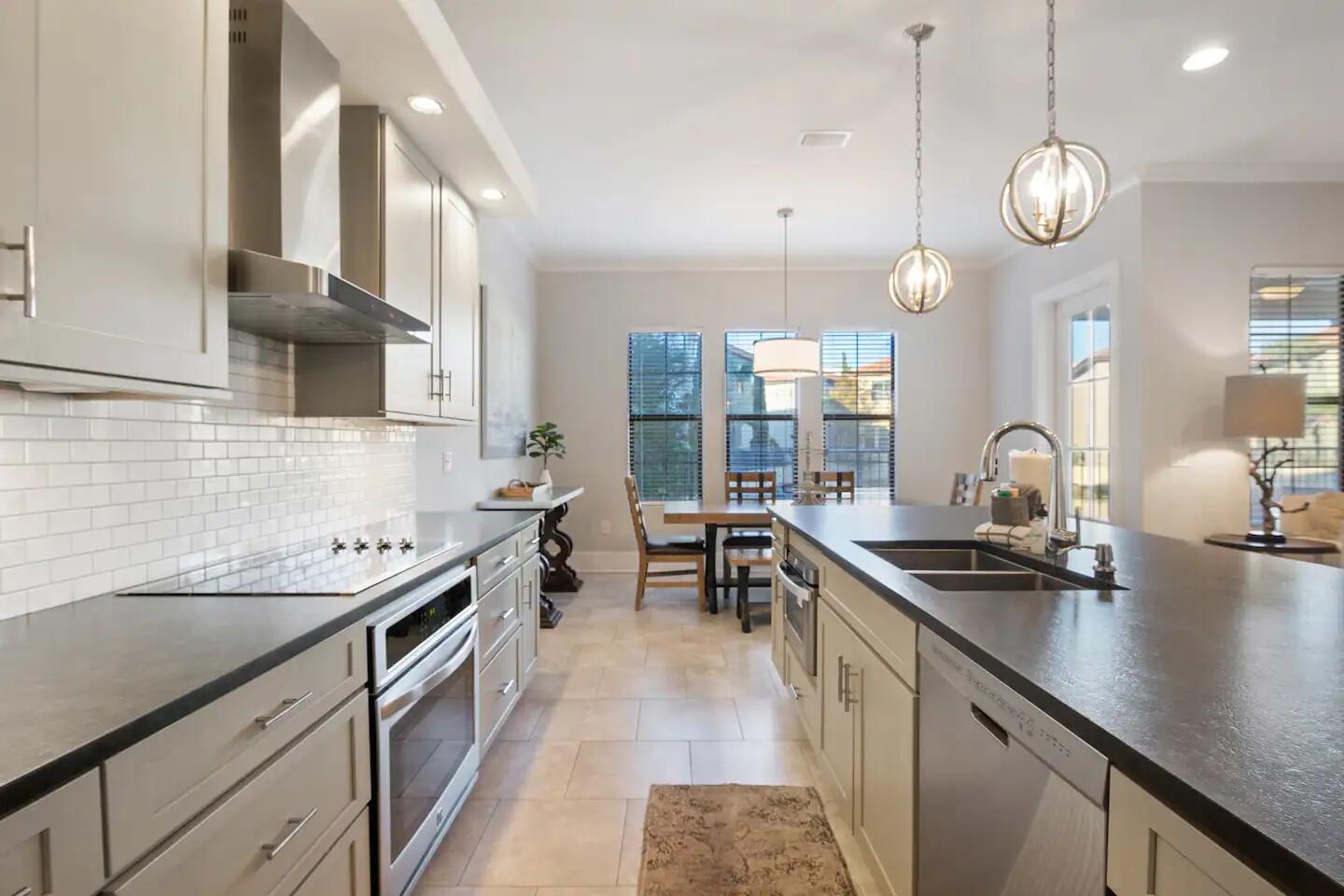 Villa Lago - Residential Lease