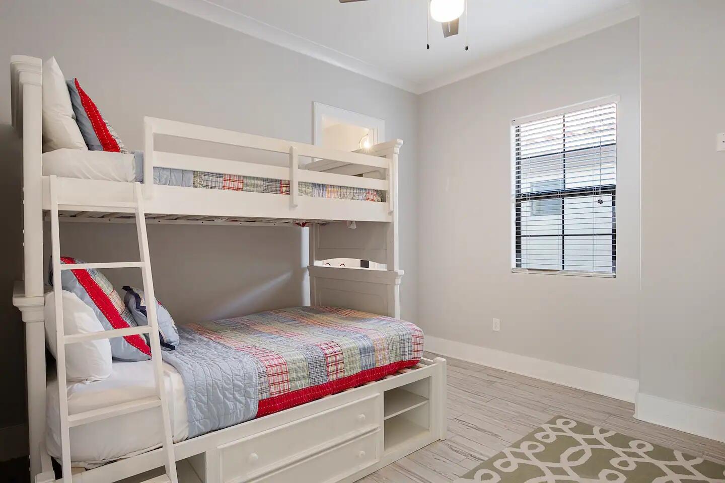 Villa Lago - Residential Lease