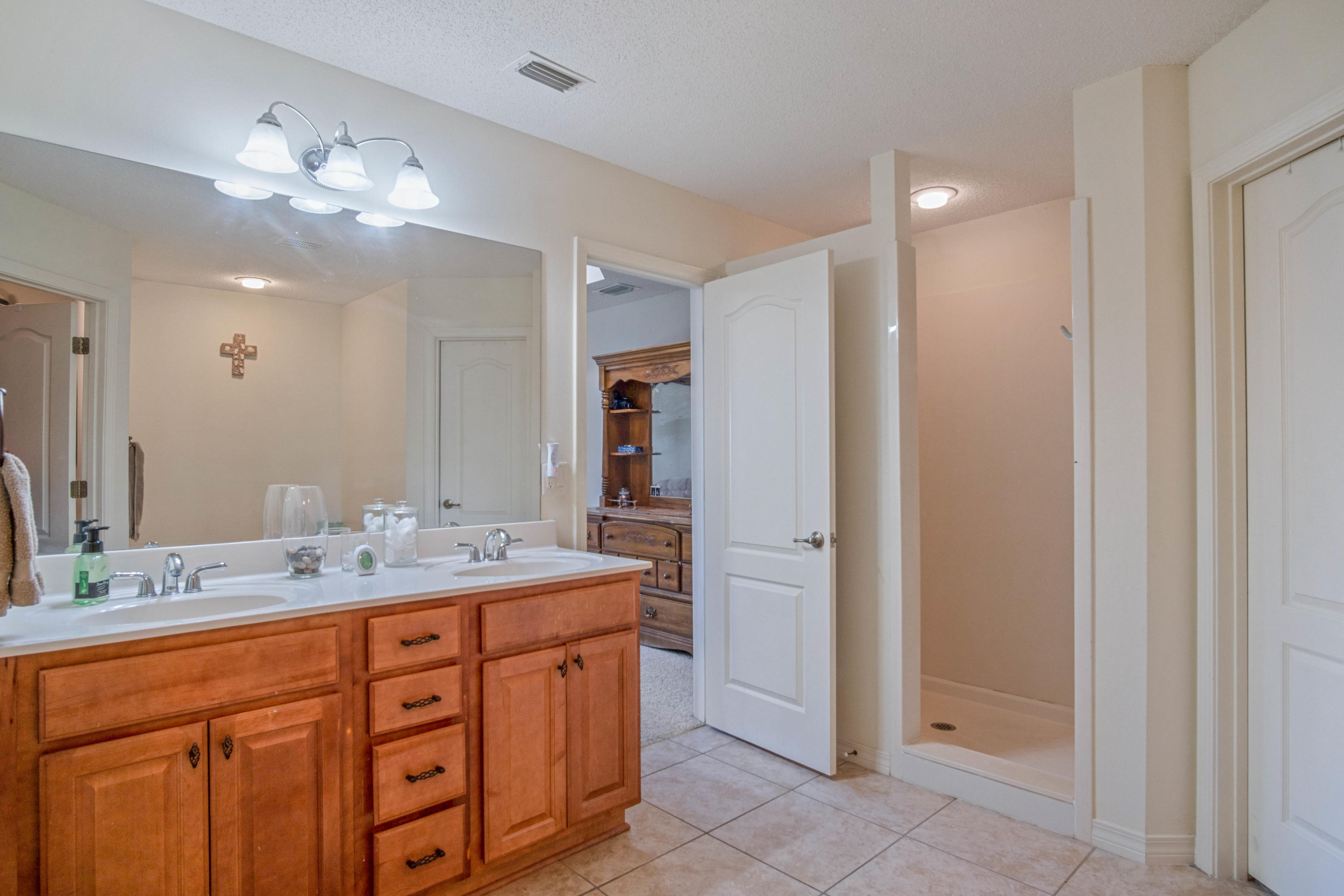 TRAILWOOD ESTATES - Residential