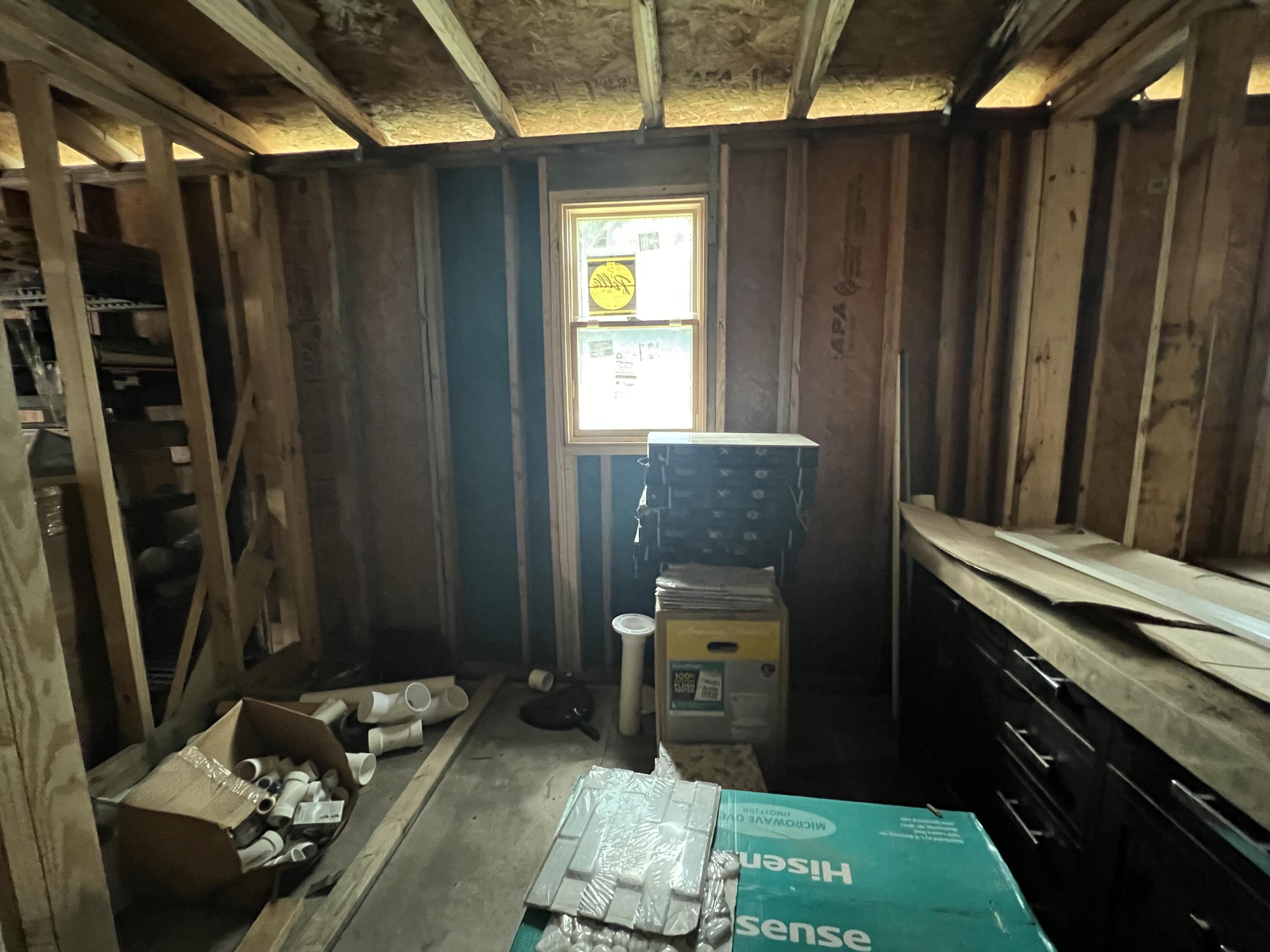 EDNEYS 2ND ADDN - Residential