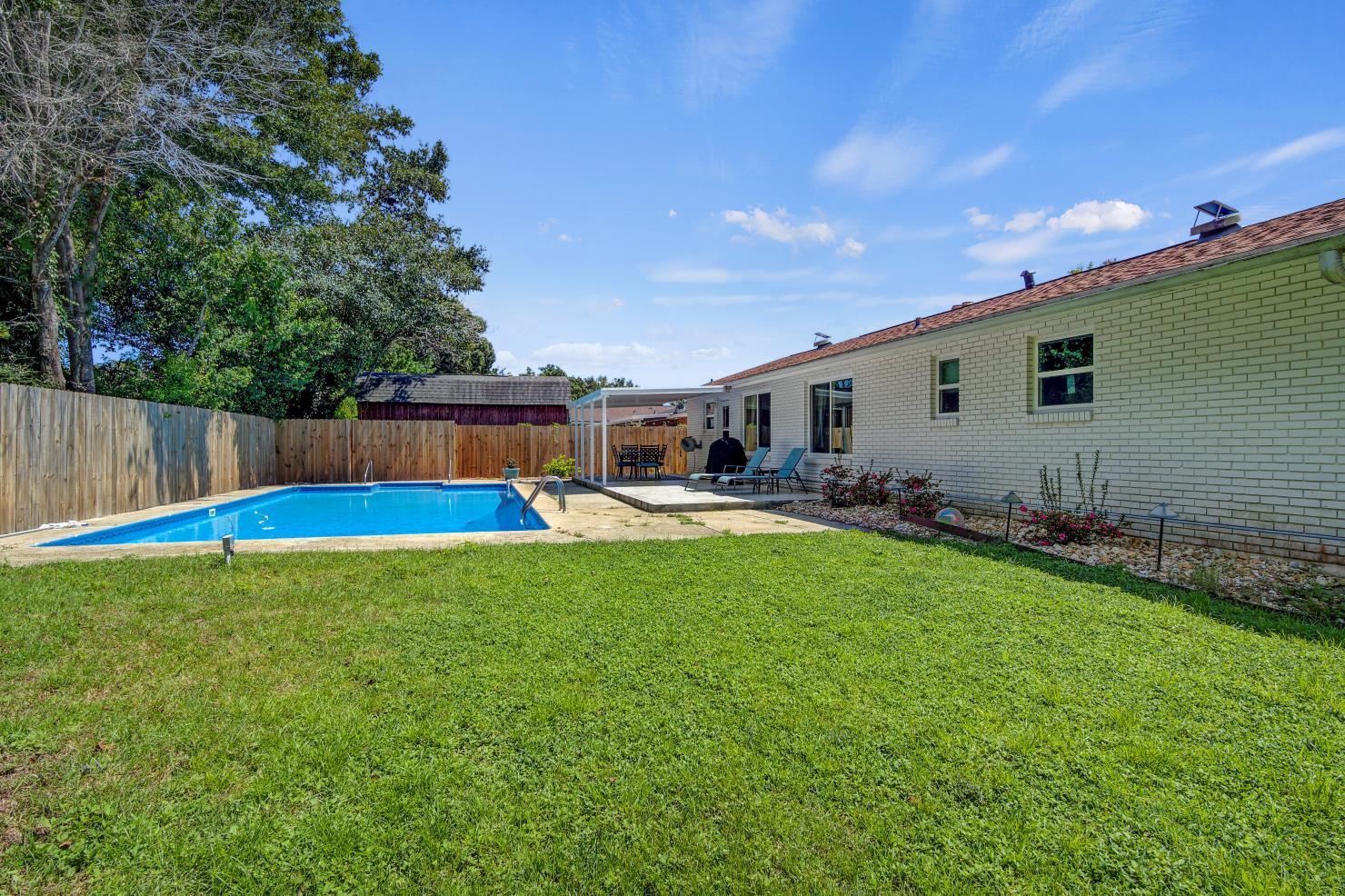 TIERRA VERDE - Residential