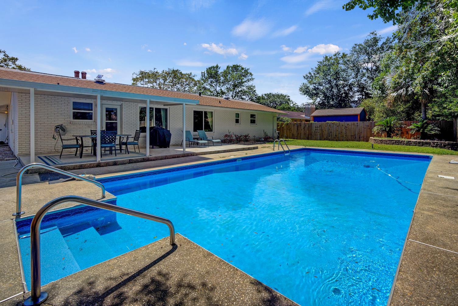 TIERRA VERDE - Residential