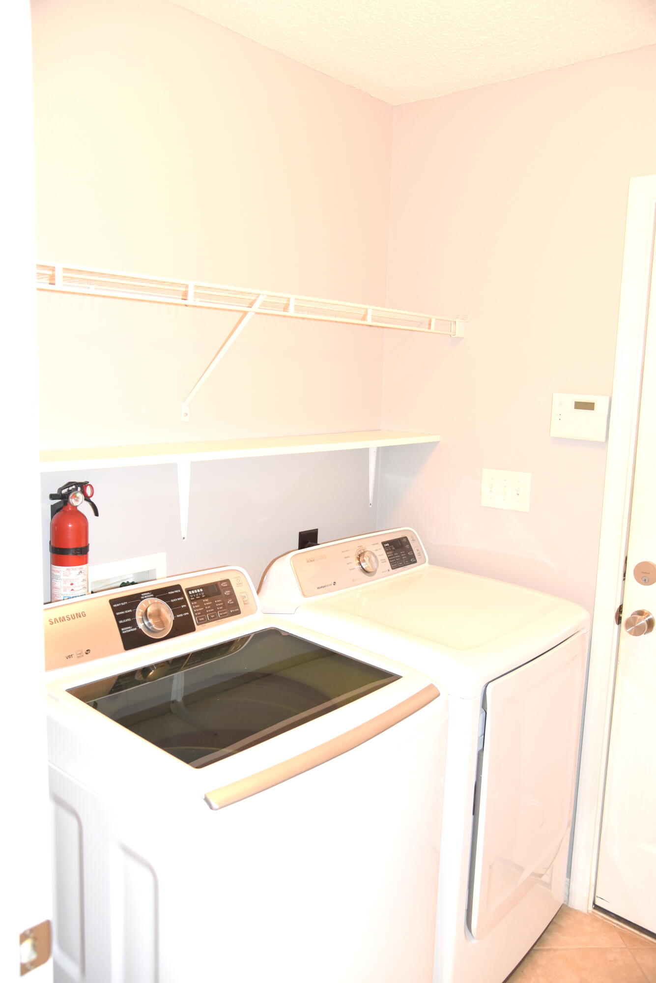 PARADISE RETREAT - Residential