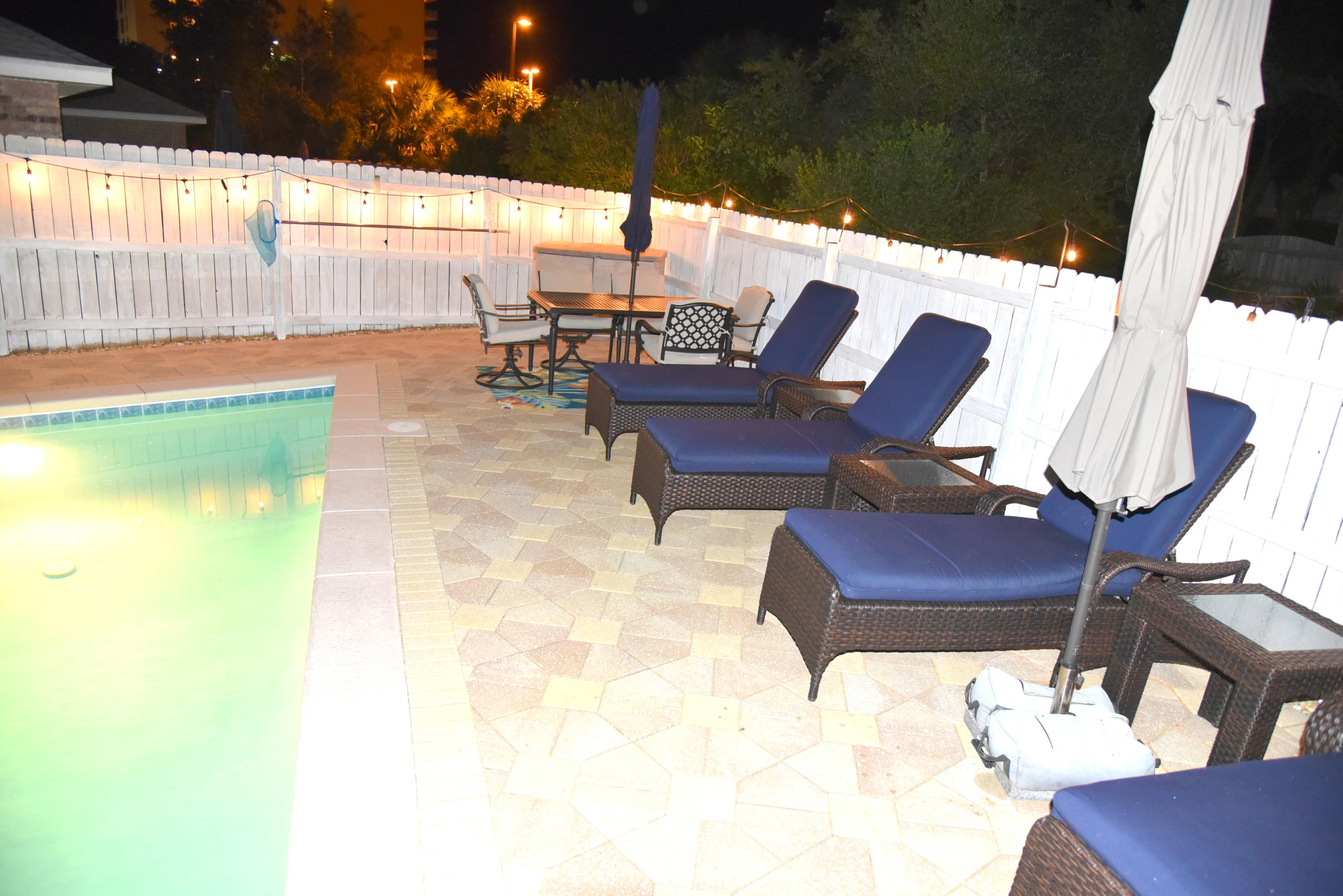 PARADISE RETREAT - Residential