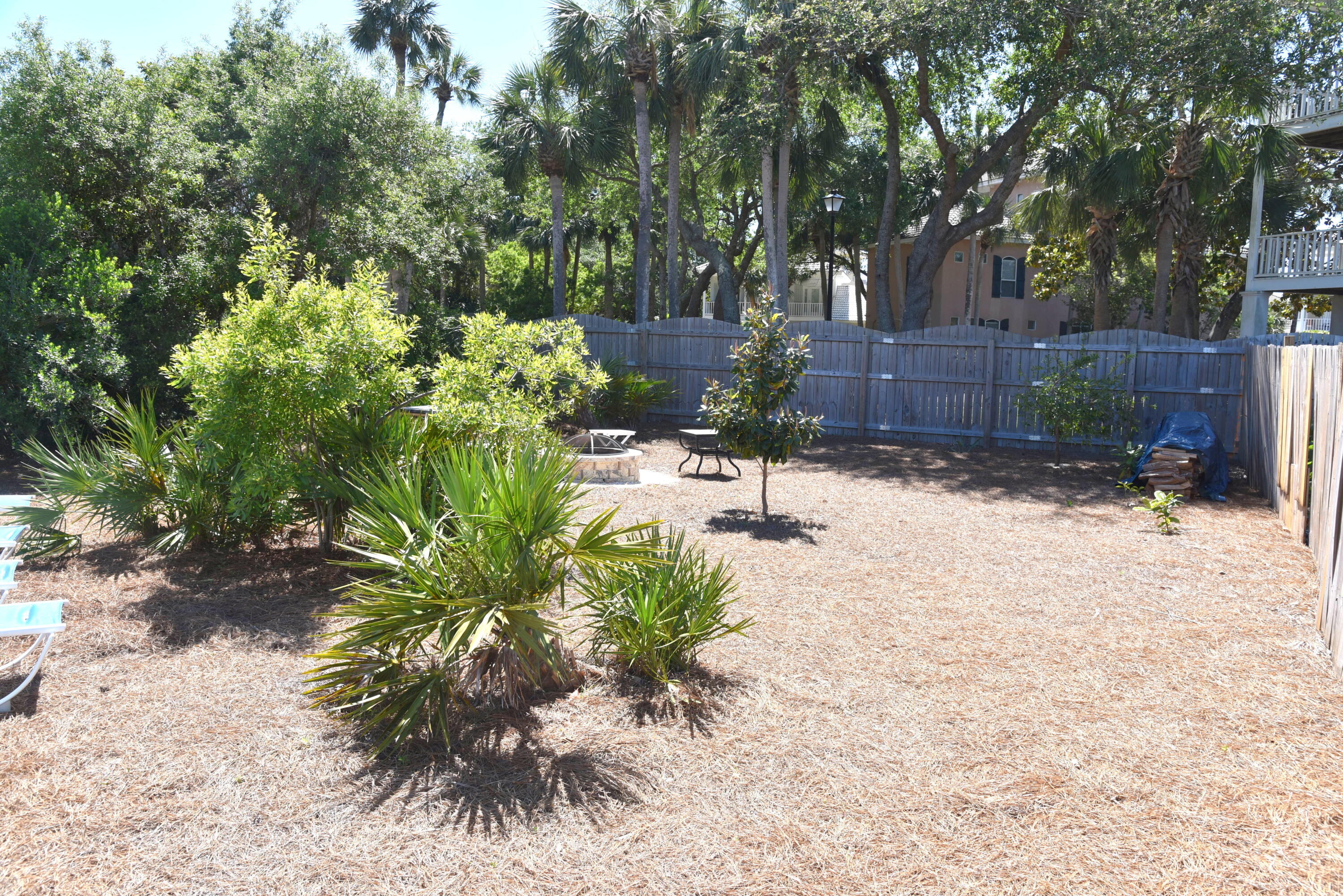 PARADISE RETREAT - Residential