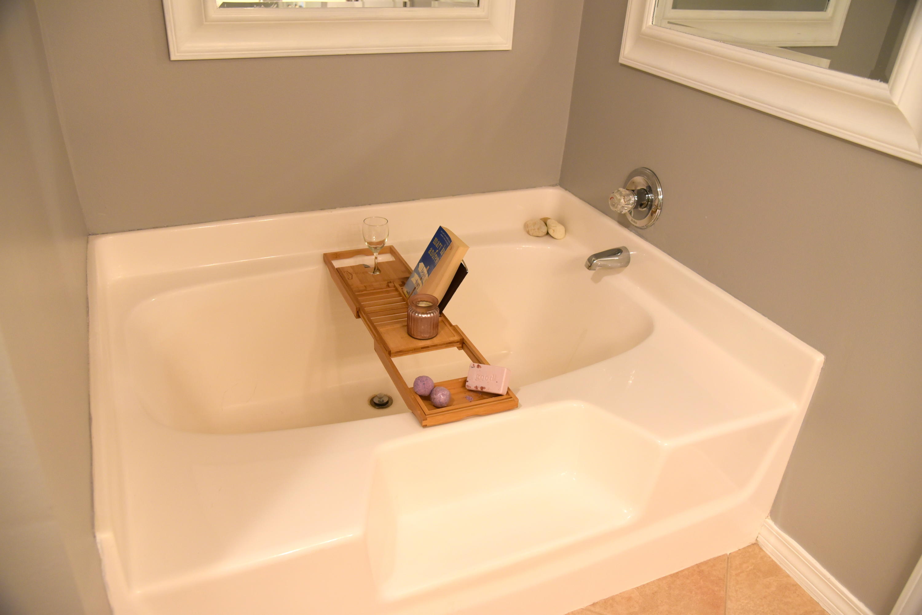 PARADISE RETREAT - Residential