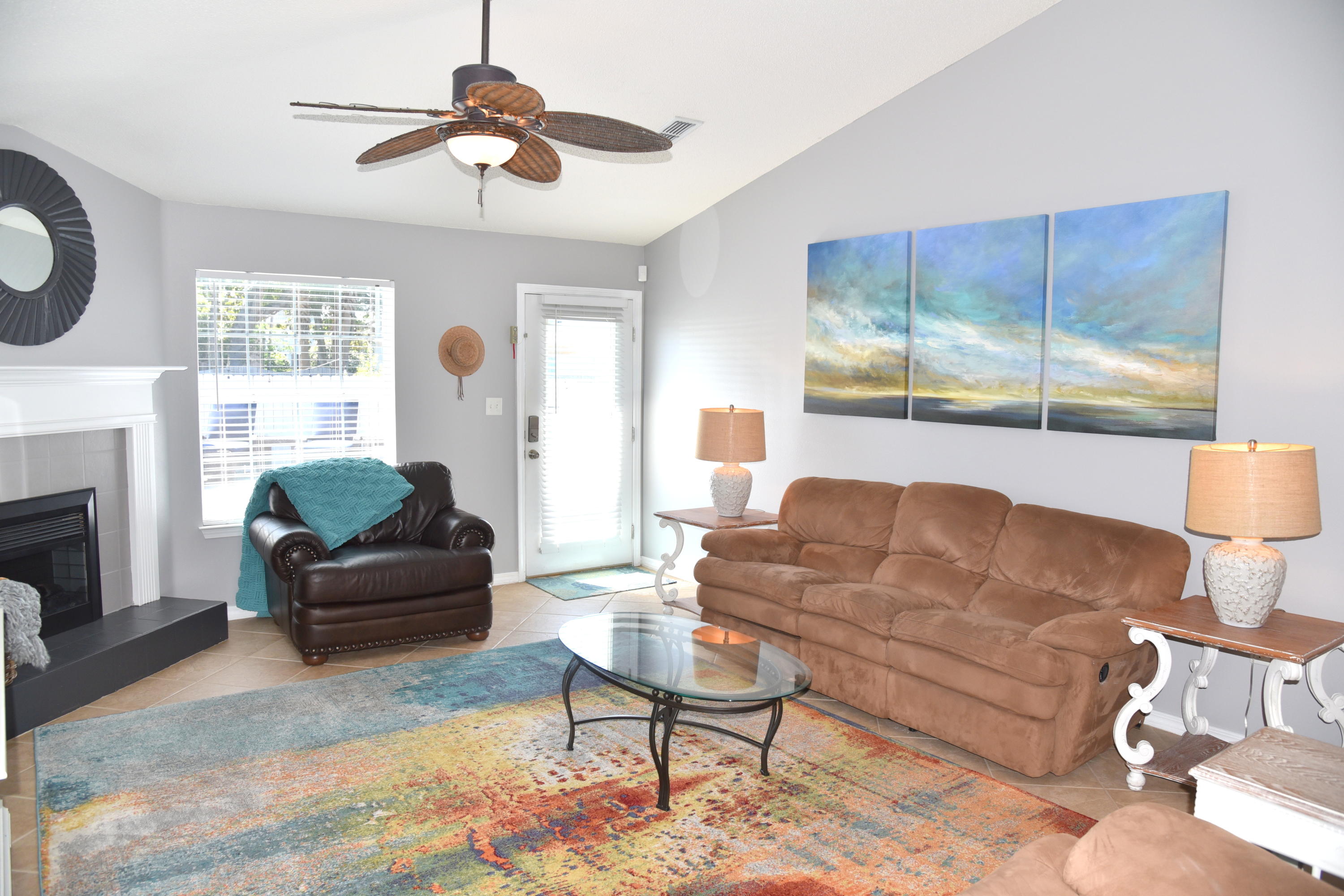 PARADISE RETREAT - Residential