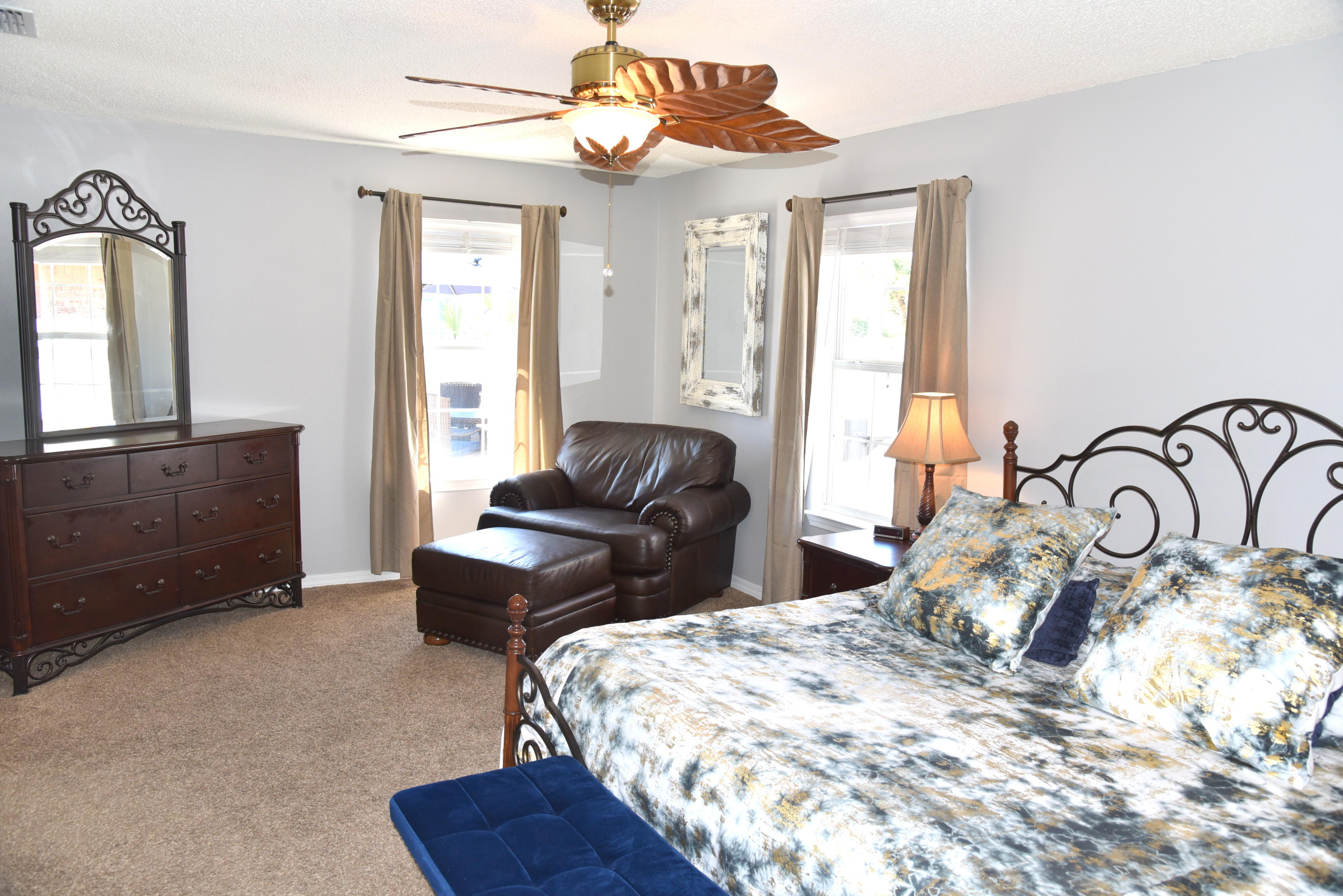 PARADISE RETREAT - Residential