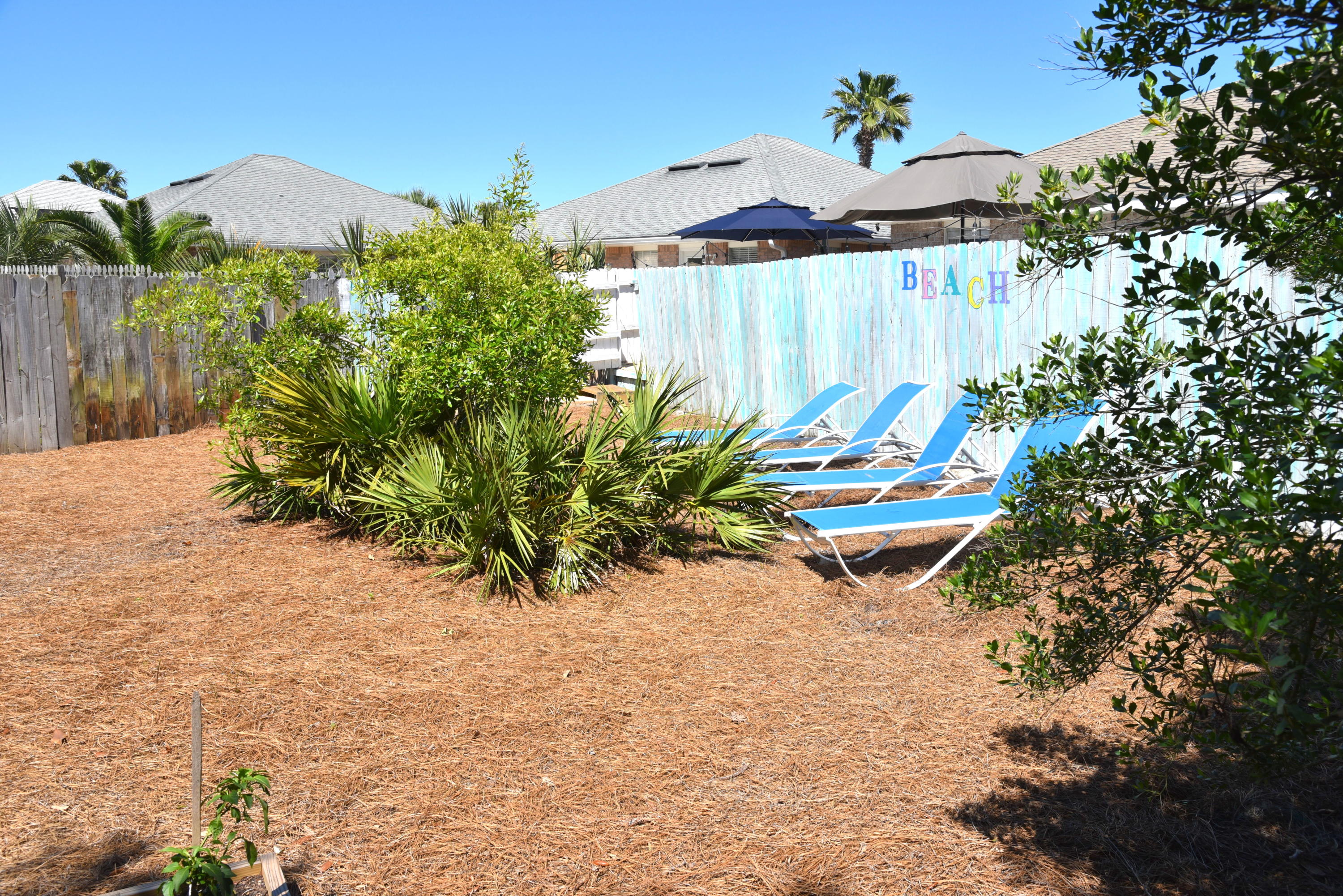 PARADISE RETREAT - Residential