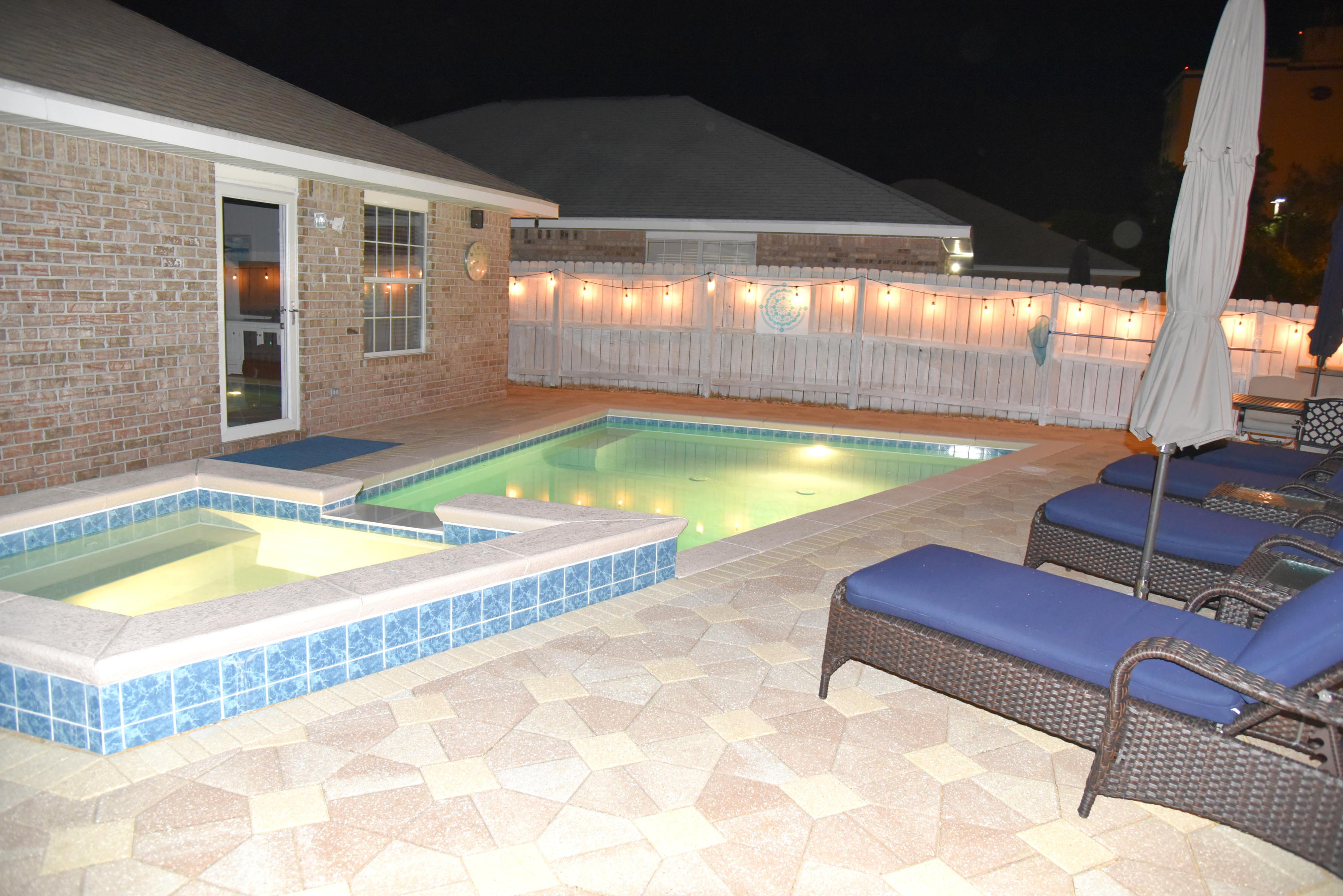 PARADISE RETREAT - Residential