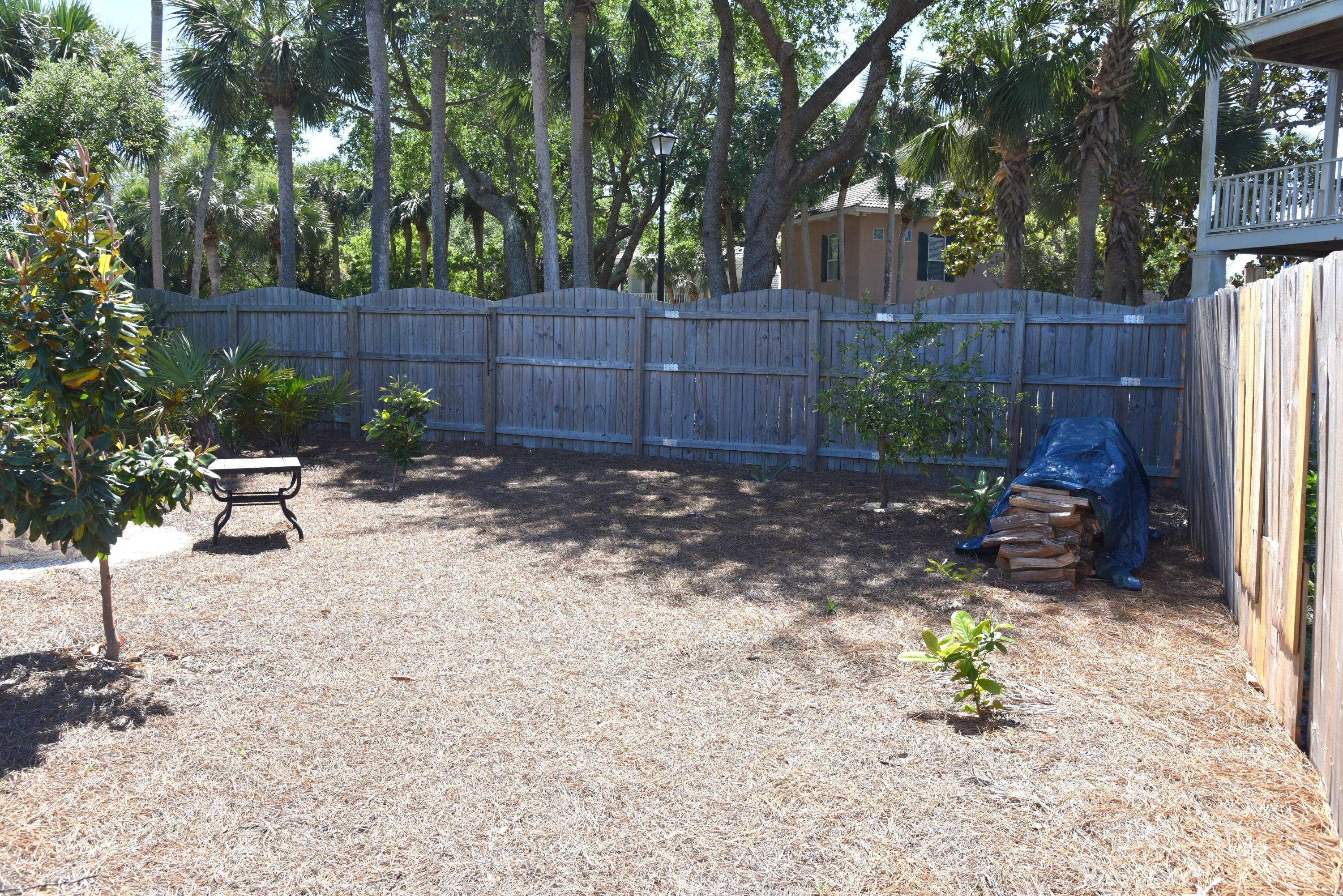 PARADISE RETREAT - Residential