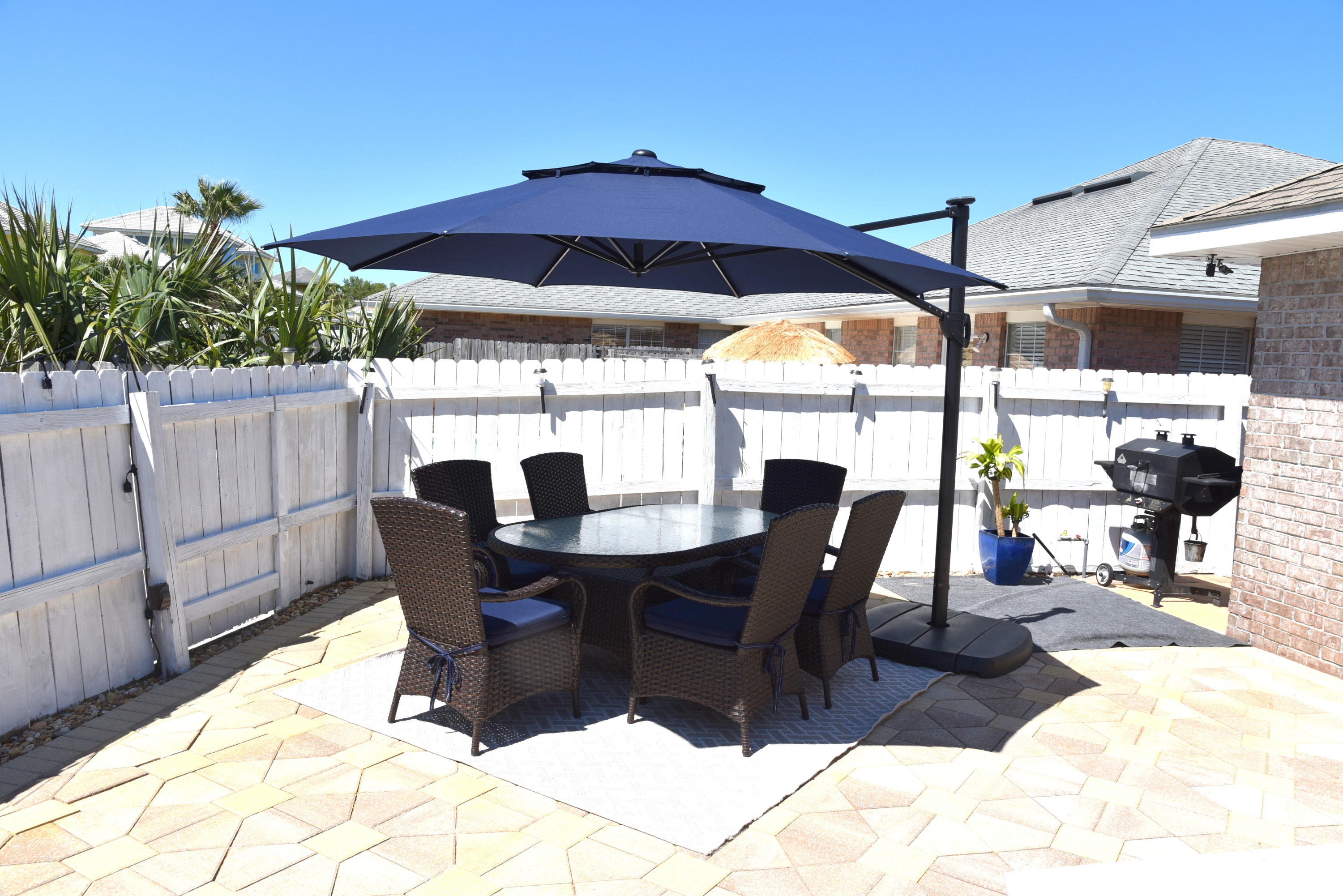 PARADISE RETREAT - Residential