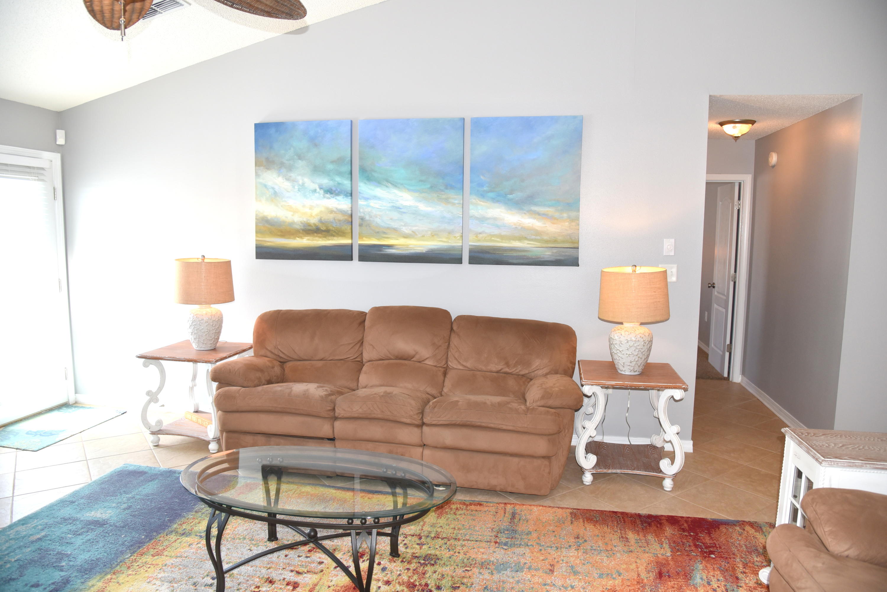 PARADISE RETREAT - Residential