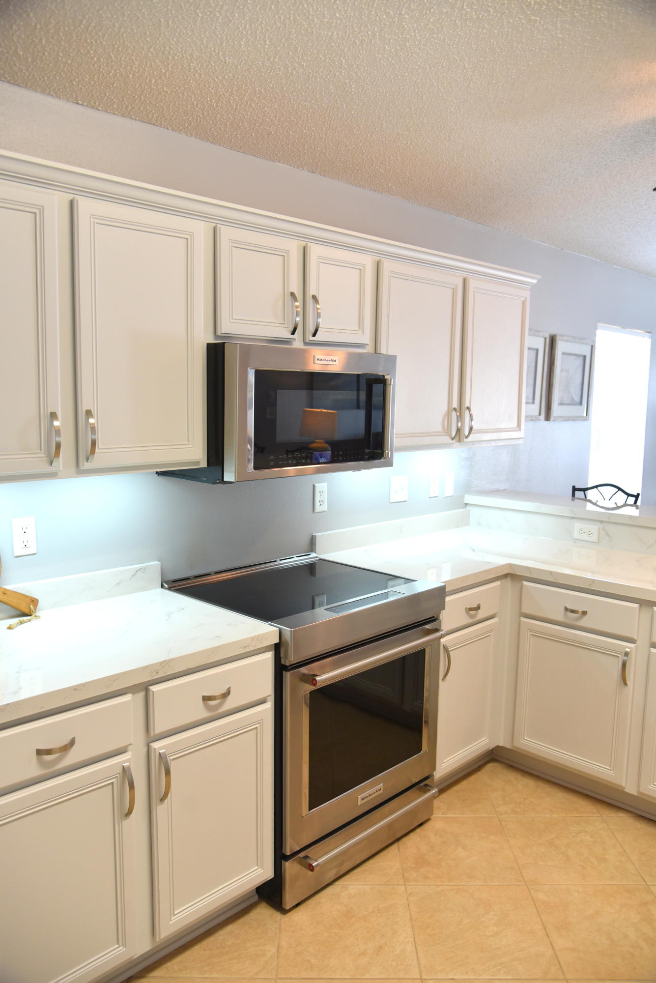 PARADISE RETREAT - Residential