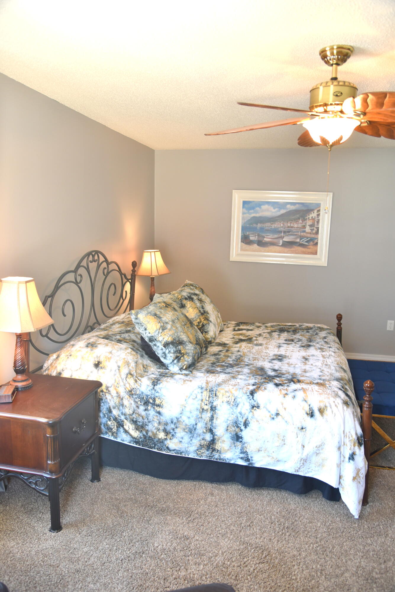 PARADISE RETREAT - Residential