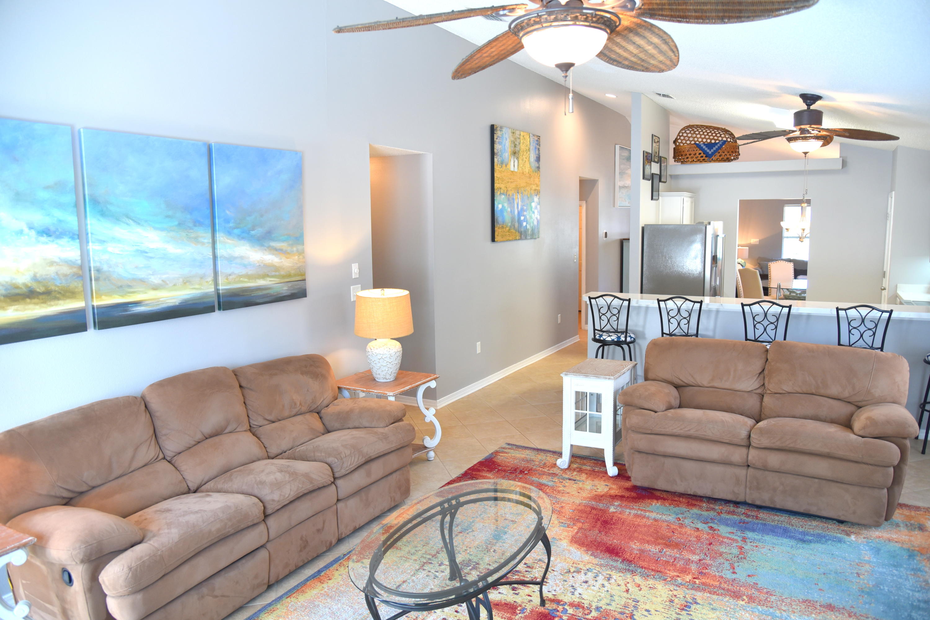 PARADISE RETREAT - Residential