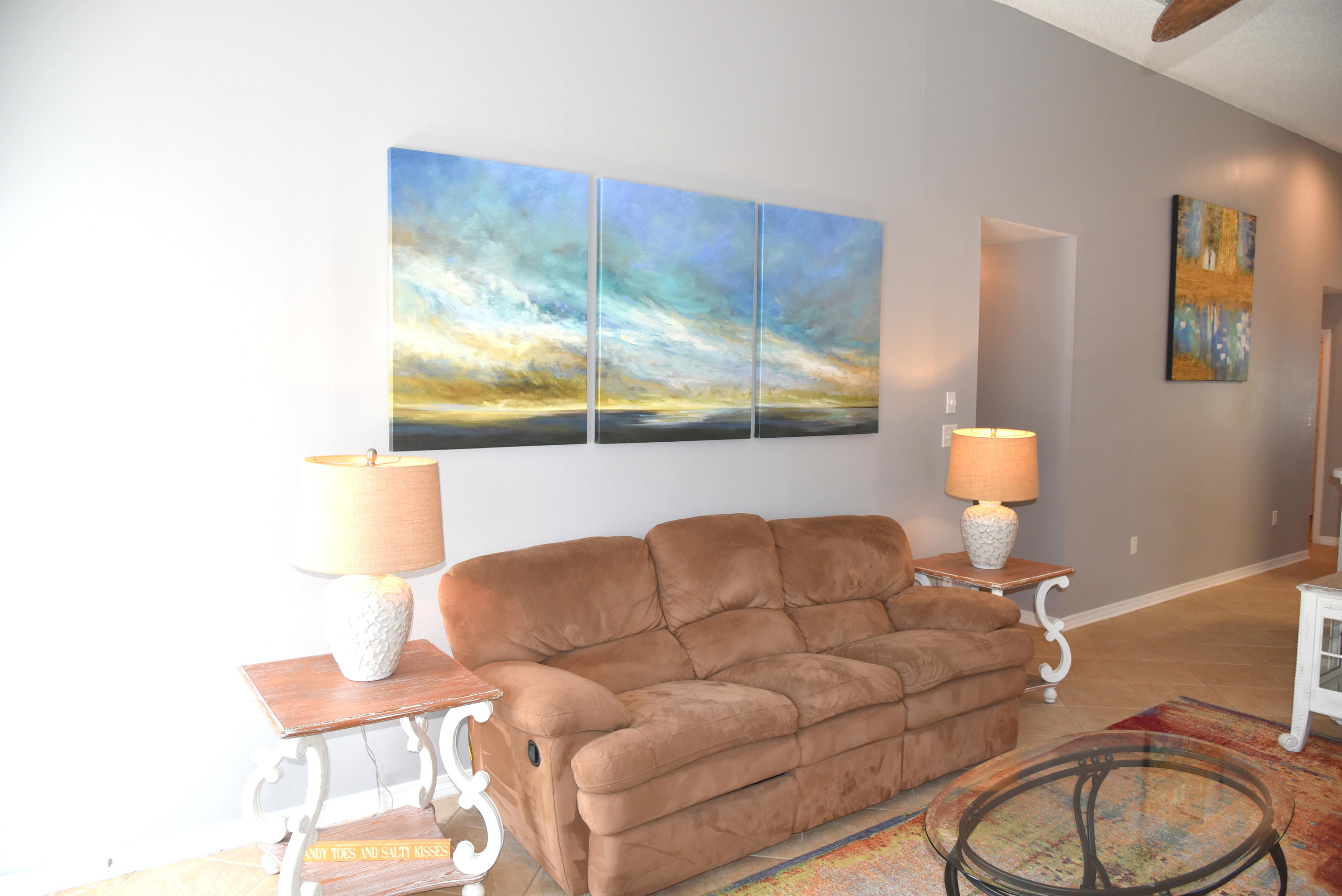 PARADISE RETREAT - Residential