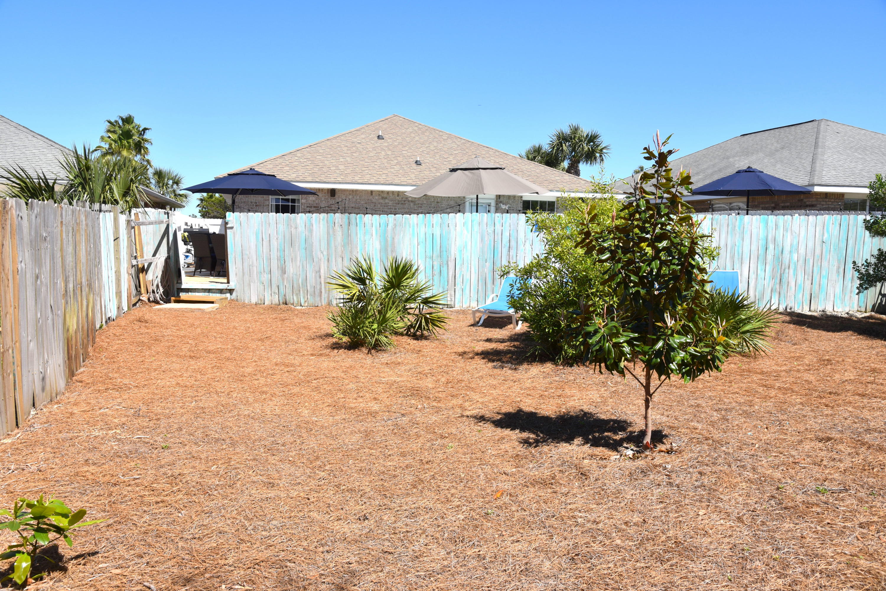 PARADISE RETREAT - Residential