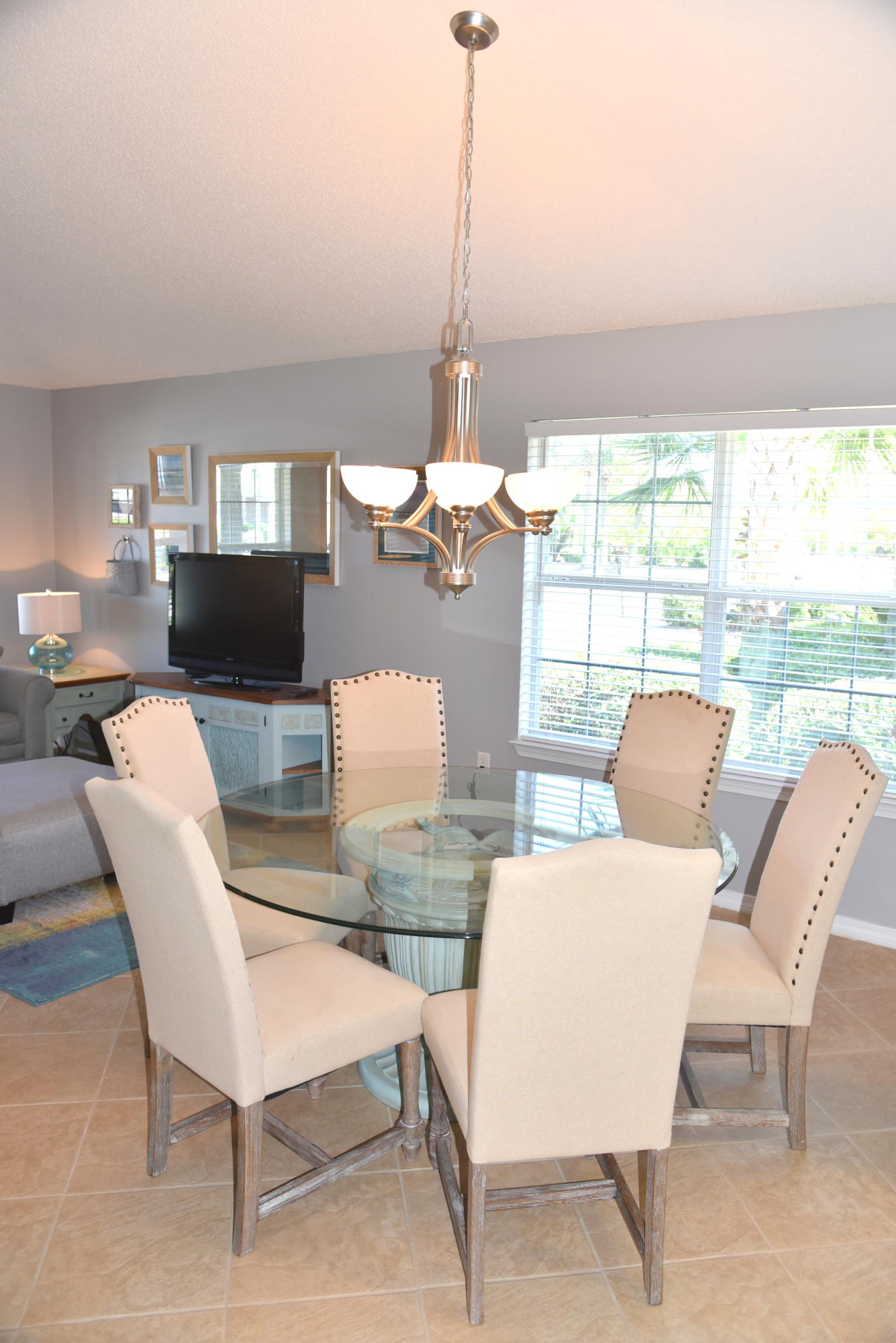 PARADISE RETREAT - Residential