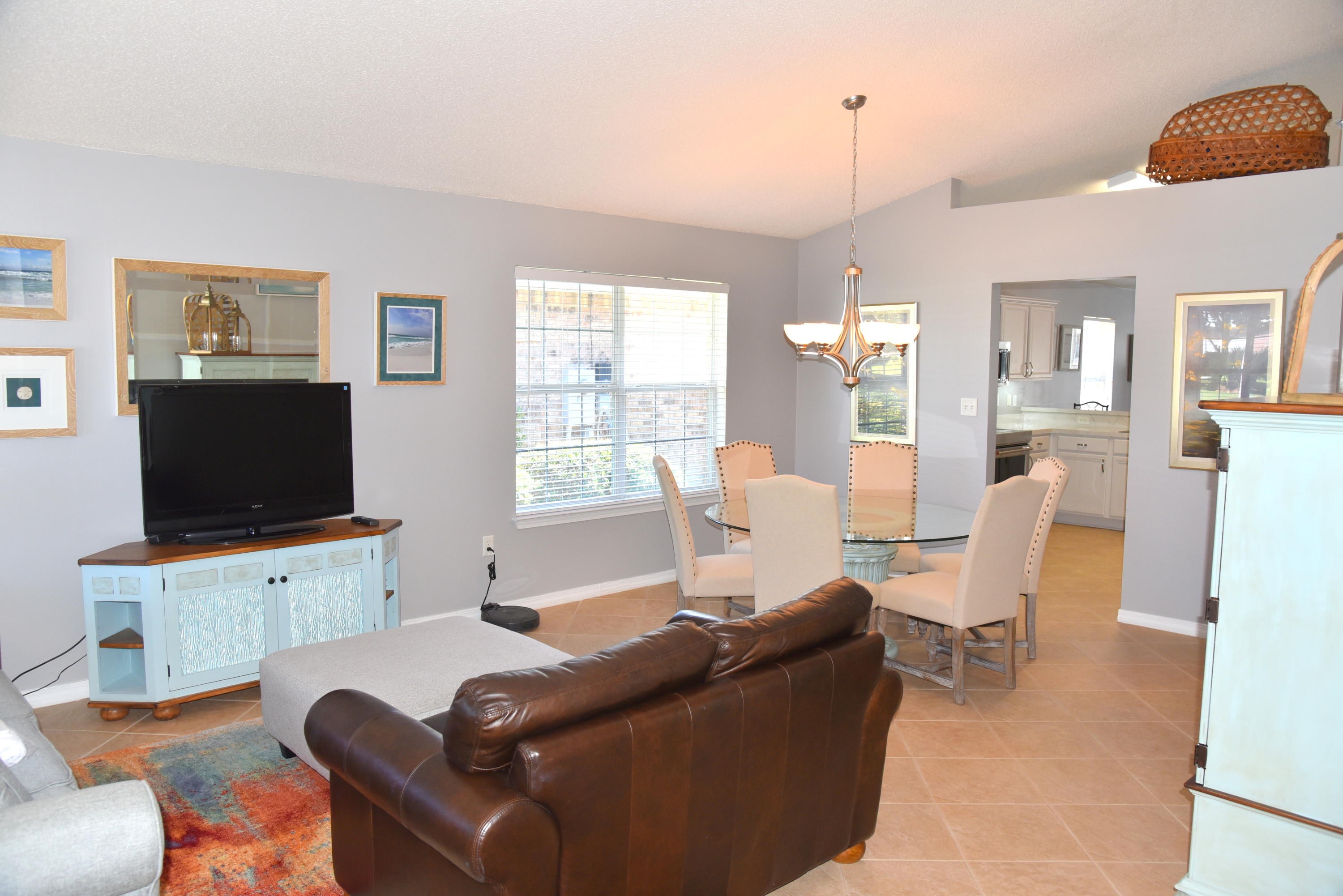 PARADISE RETREAT - Residential