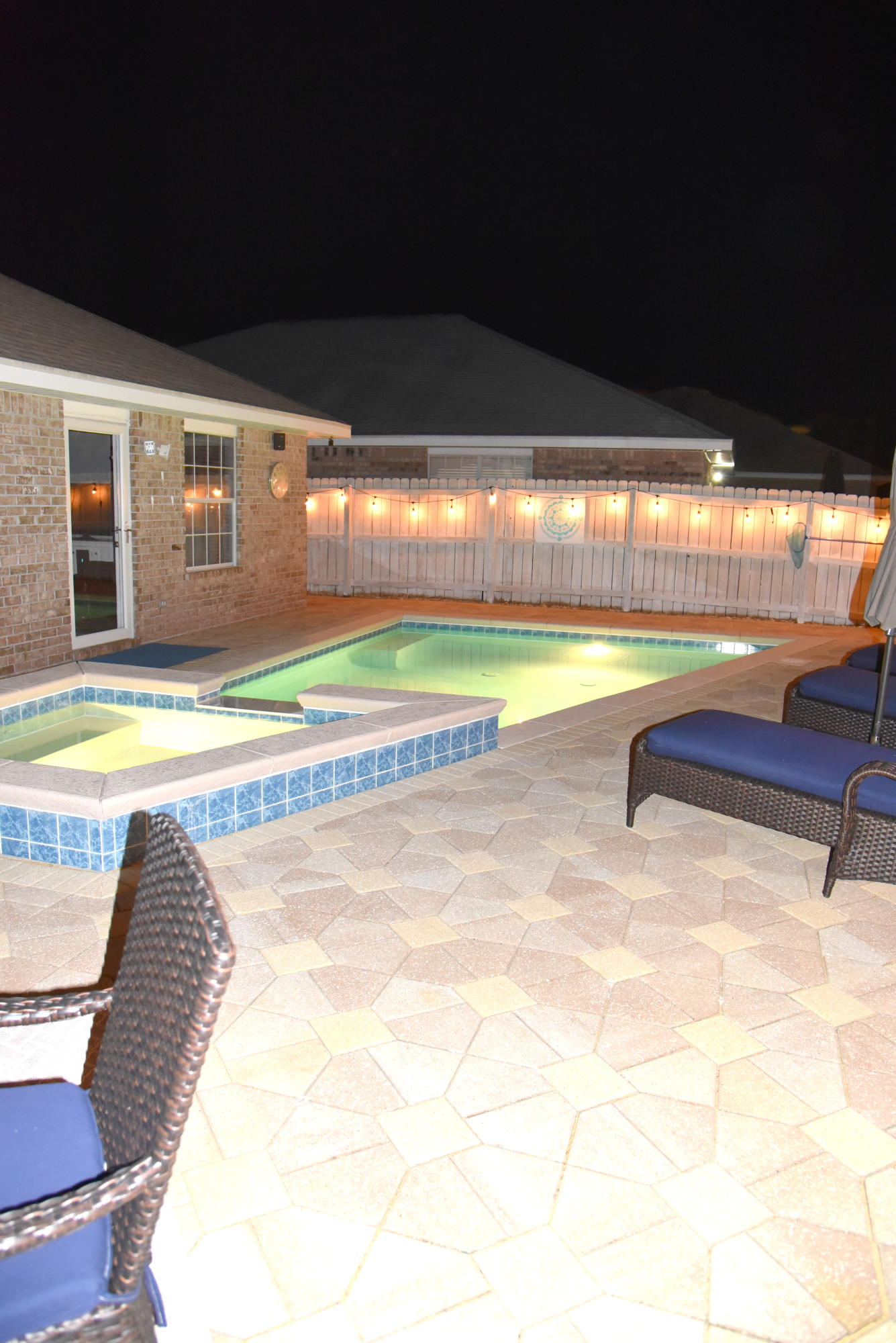 PARADISE RETREAT - Residential