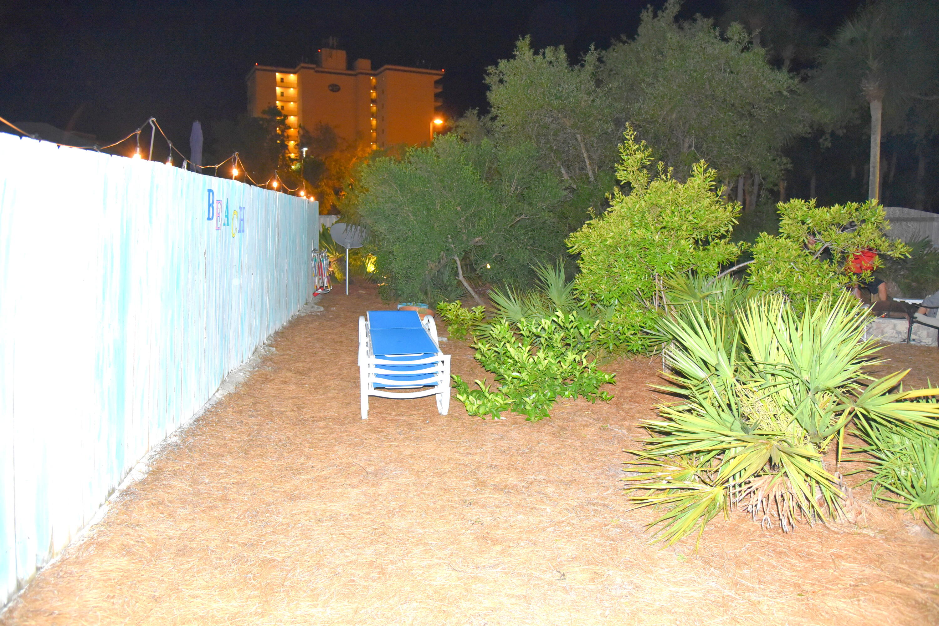 PARADISE RETREAT - Residential