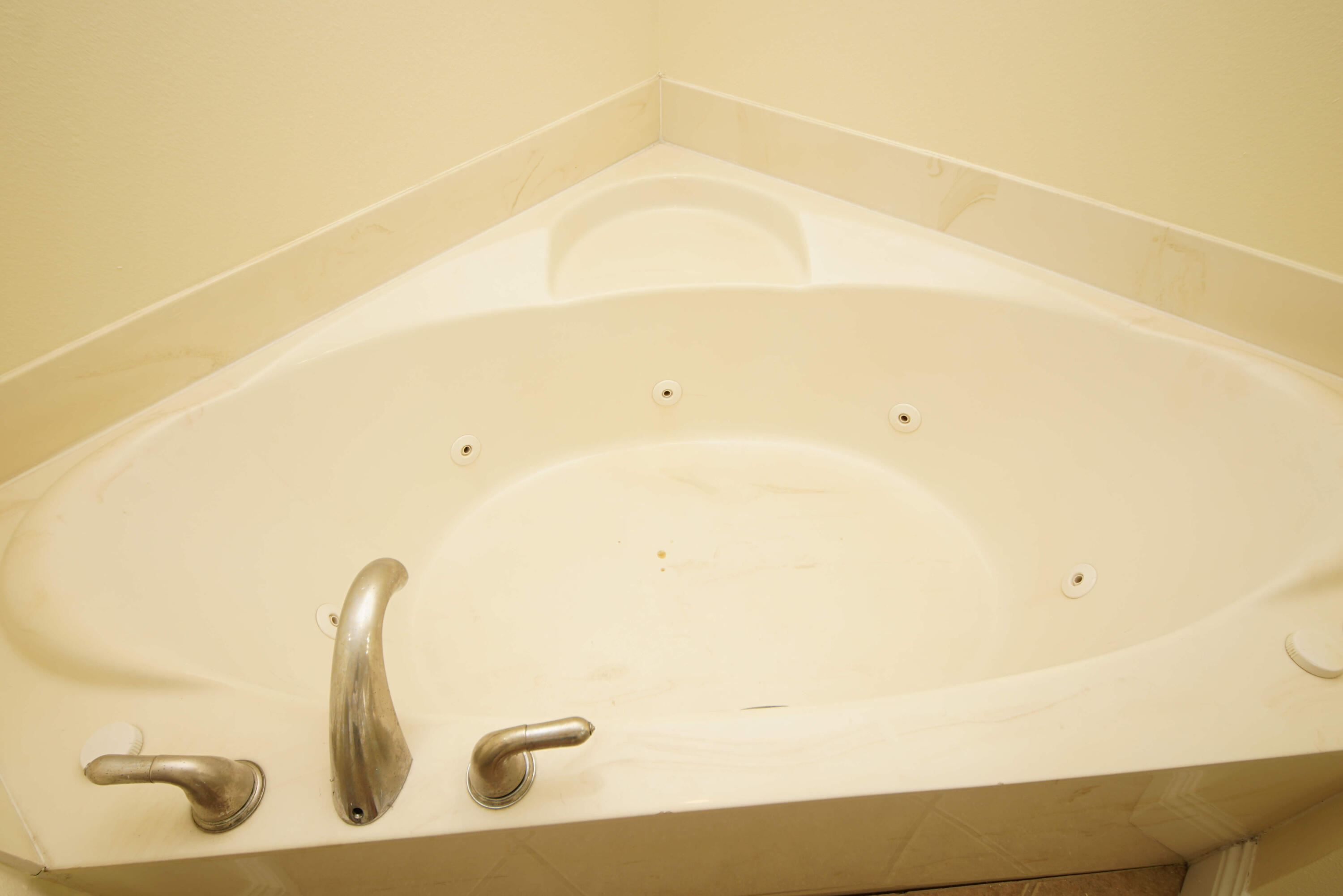 CROSS CREEK - Residential Lease