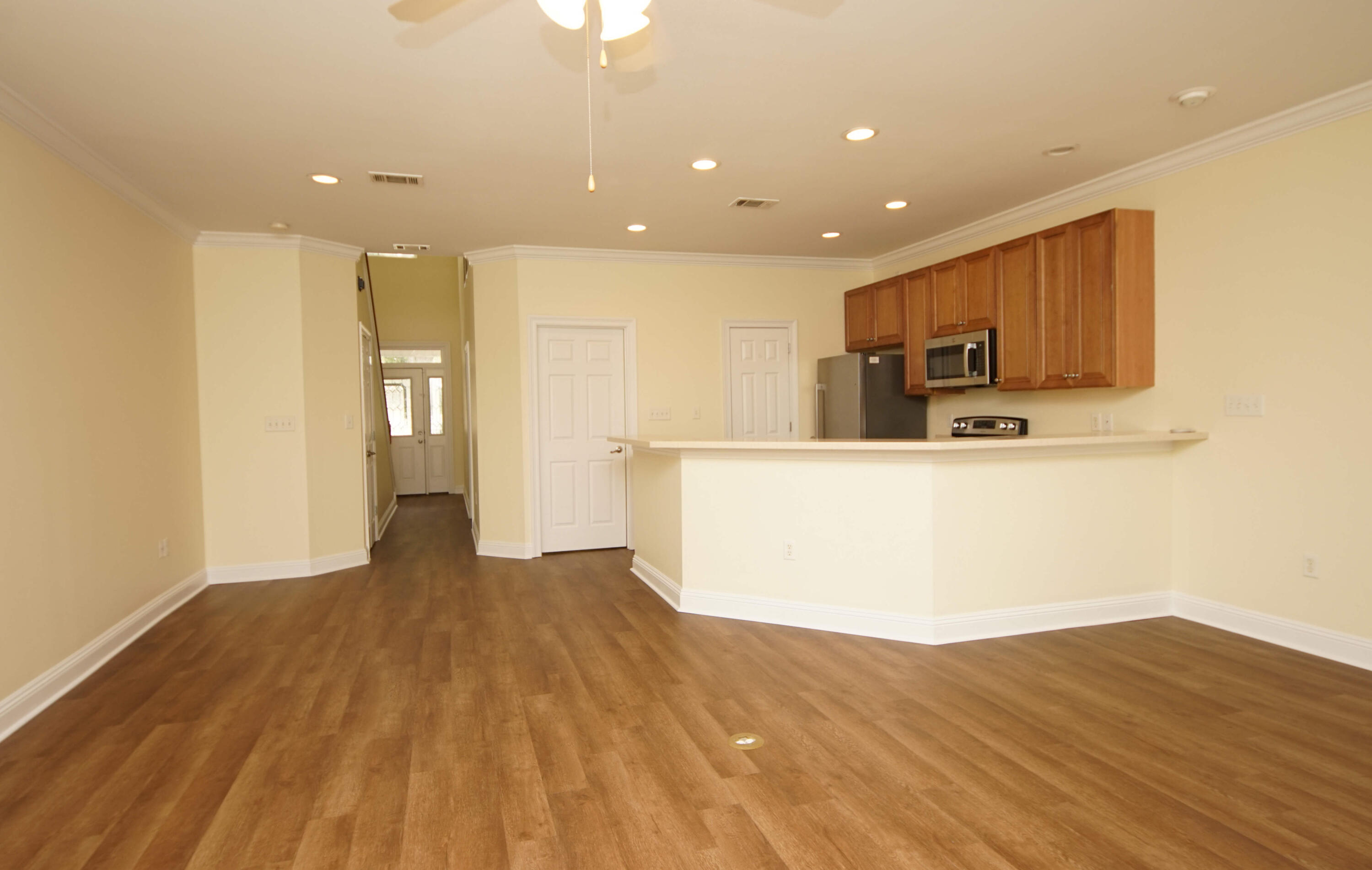 CROSS CREEK - Residential Lease