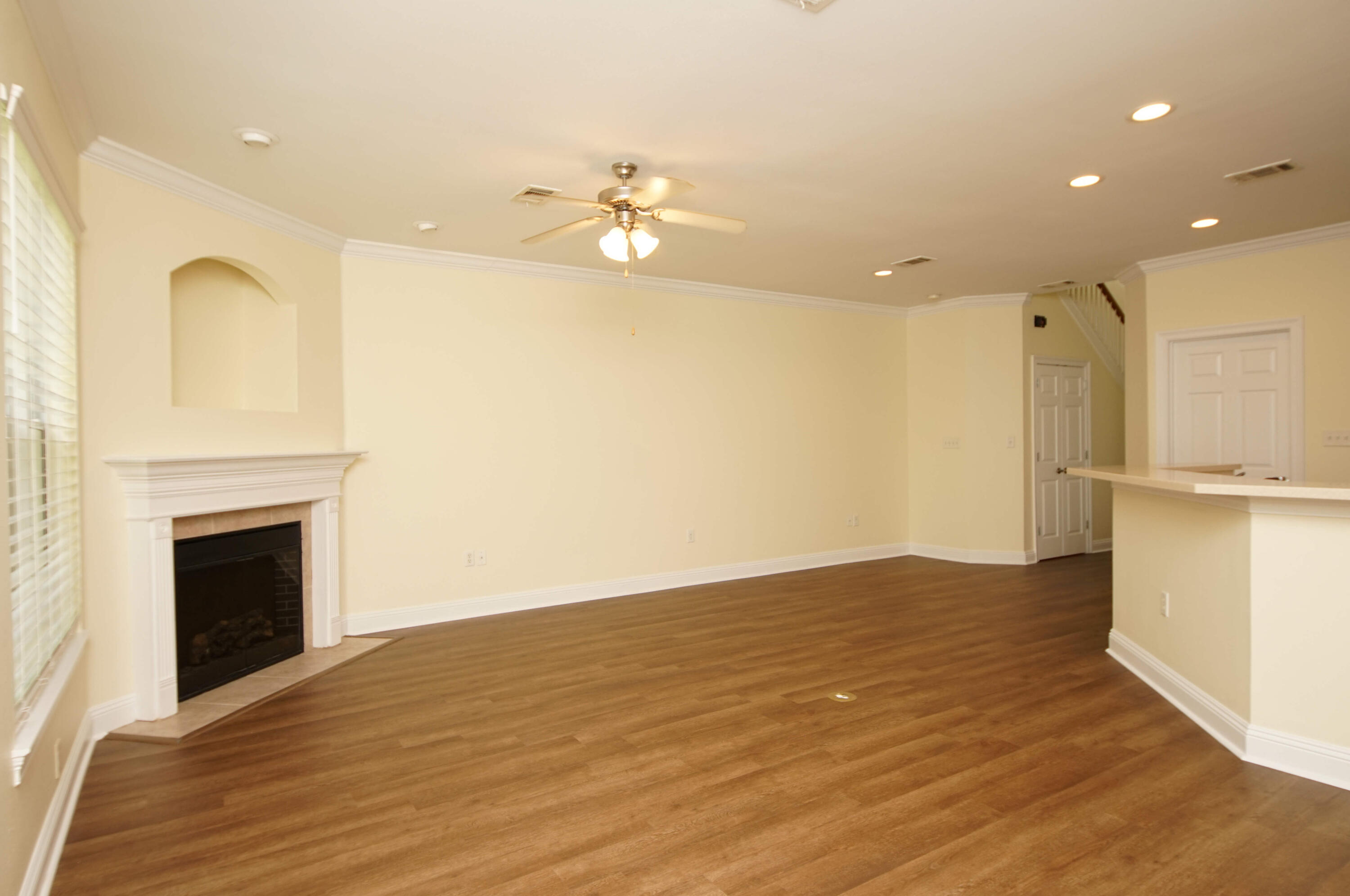 CROSS CREEK - Residential Lease