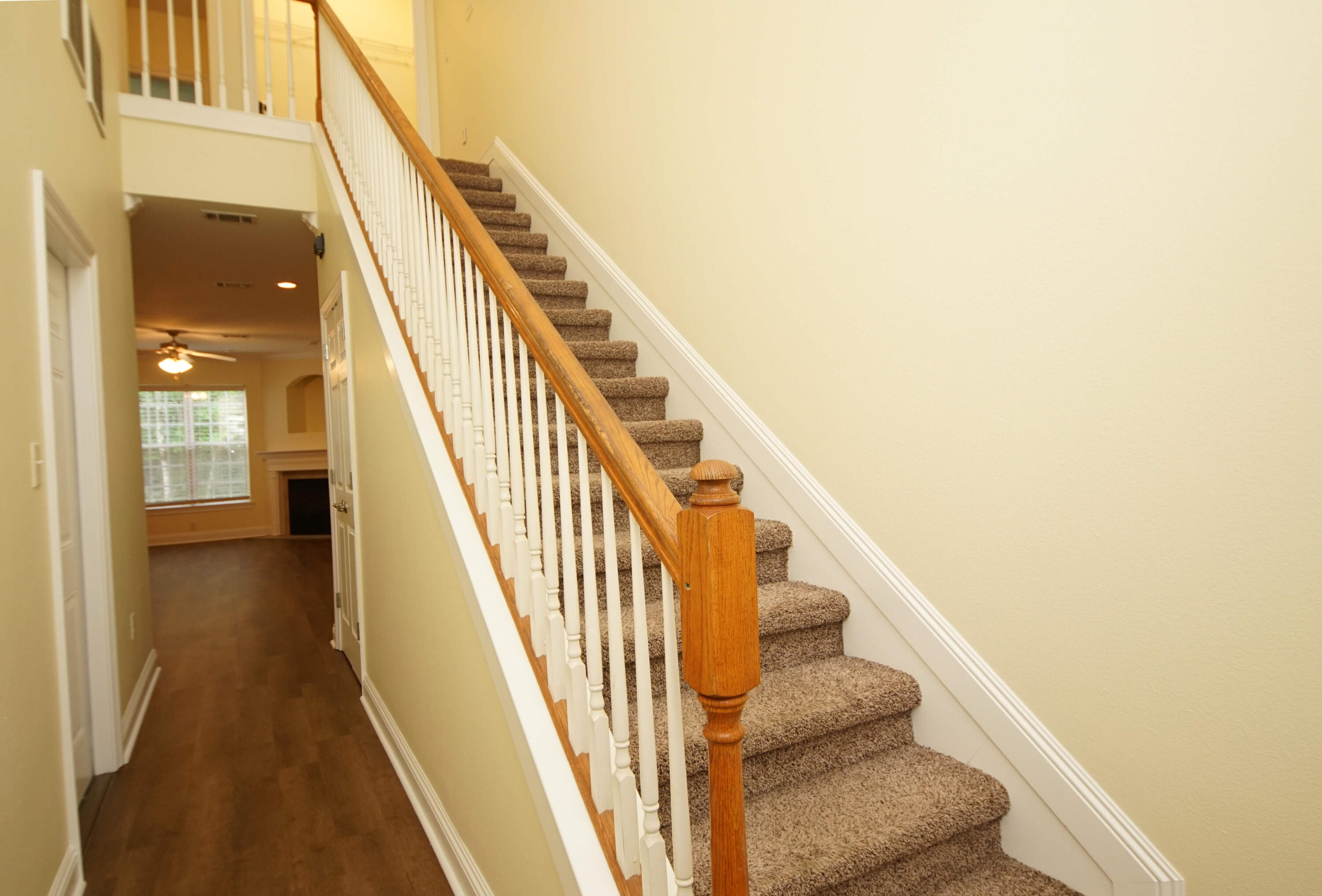 CROSS CREEK - Residential Lease