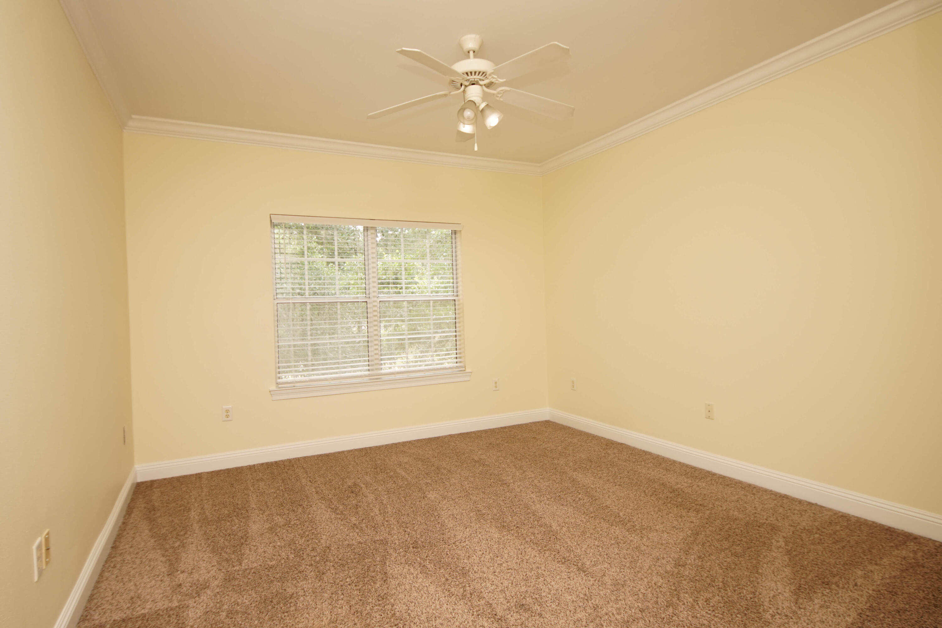 CROSS CREEK - Residential Lease