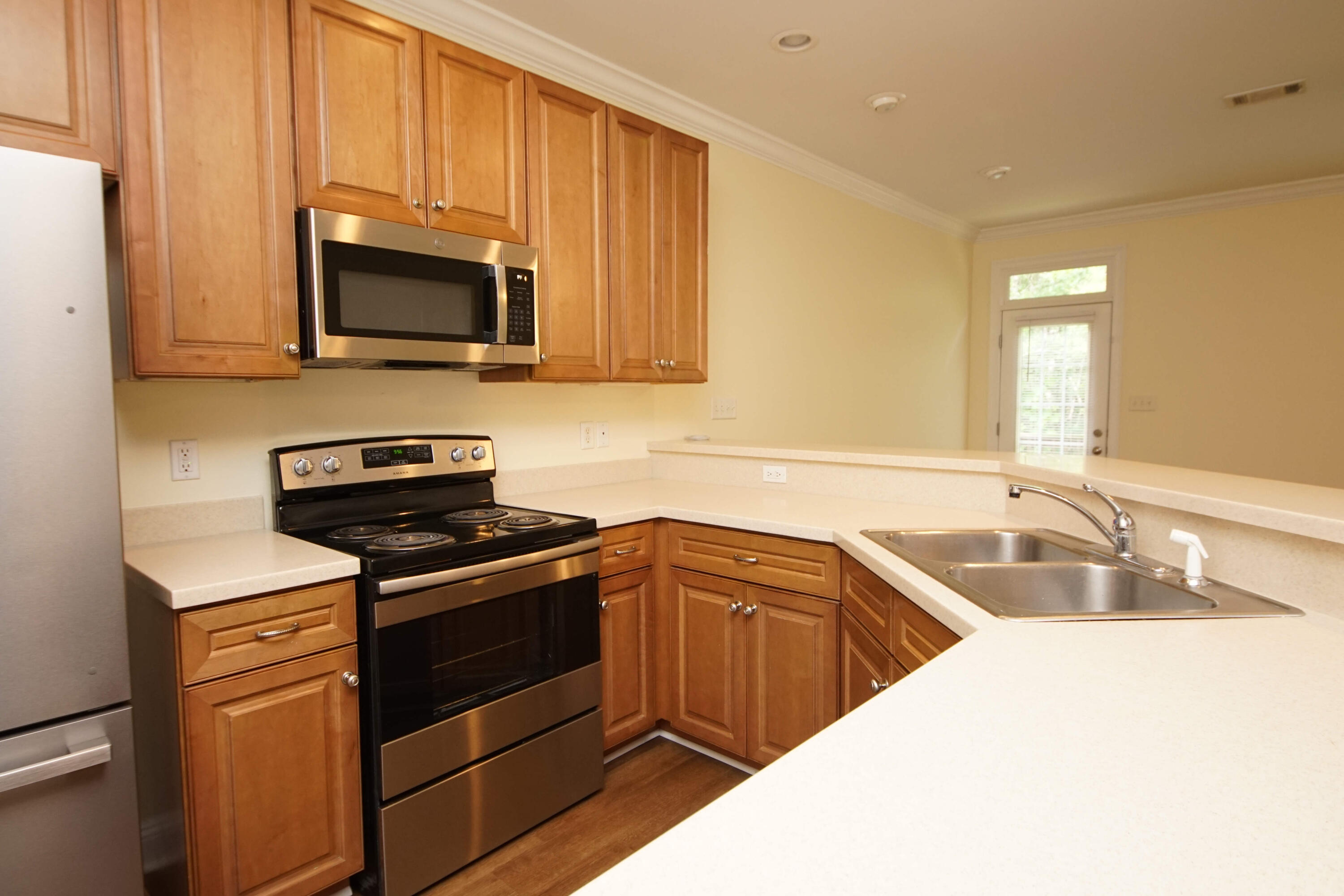 CROSS CREEK - Residential Lease