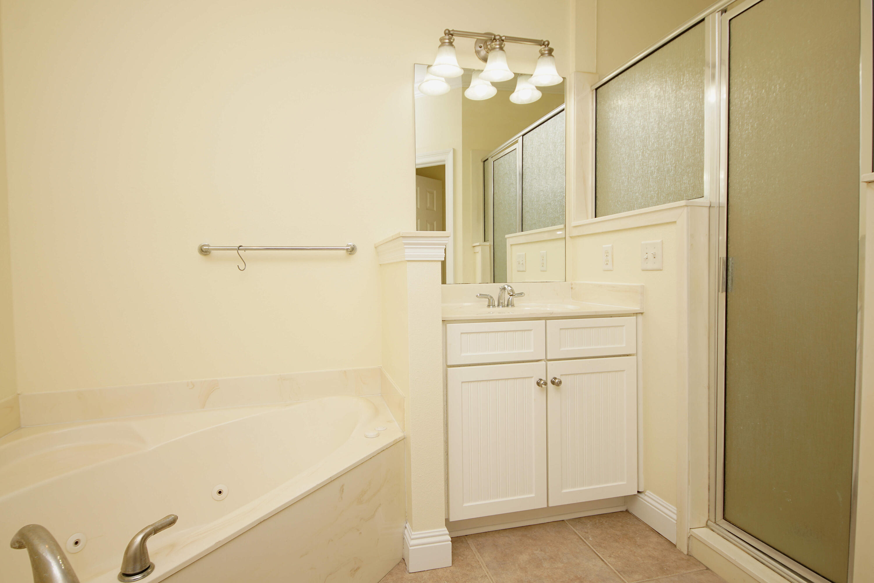 CROSS CREEK - Residential Lease